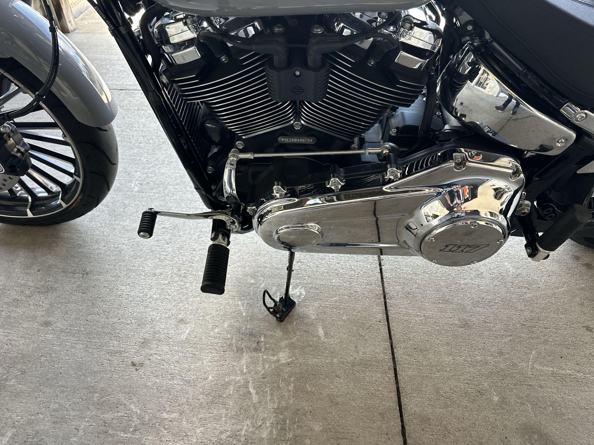 2024 Harley-Davidson® Breakout™ 117 FXBR, photo 13