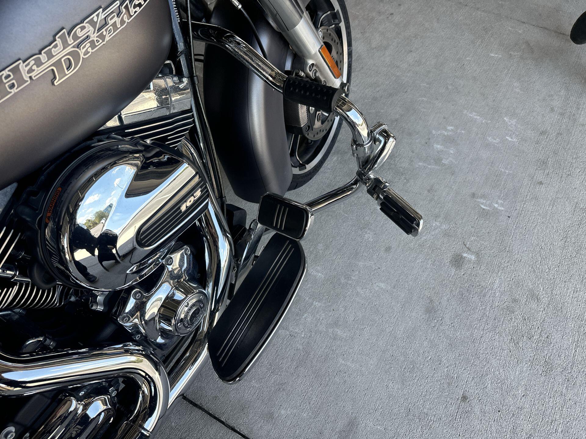 2016 Harley-Davidson® Street Glide® Special FLHXS, photo 17