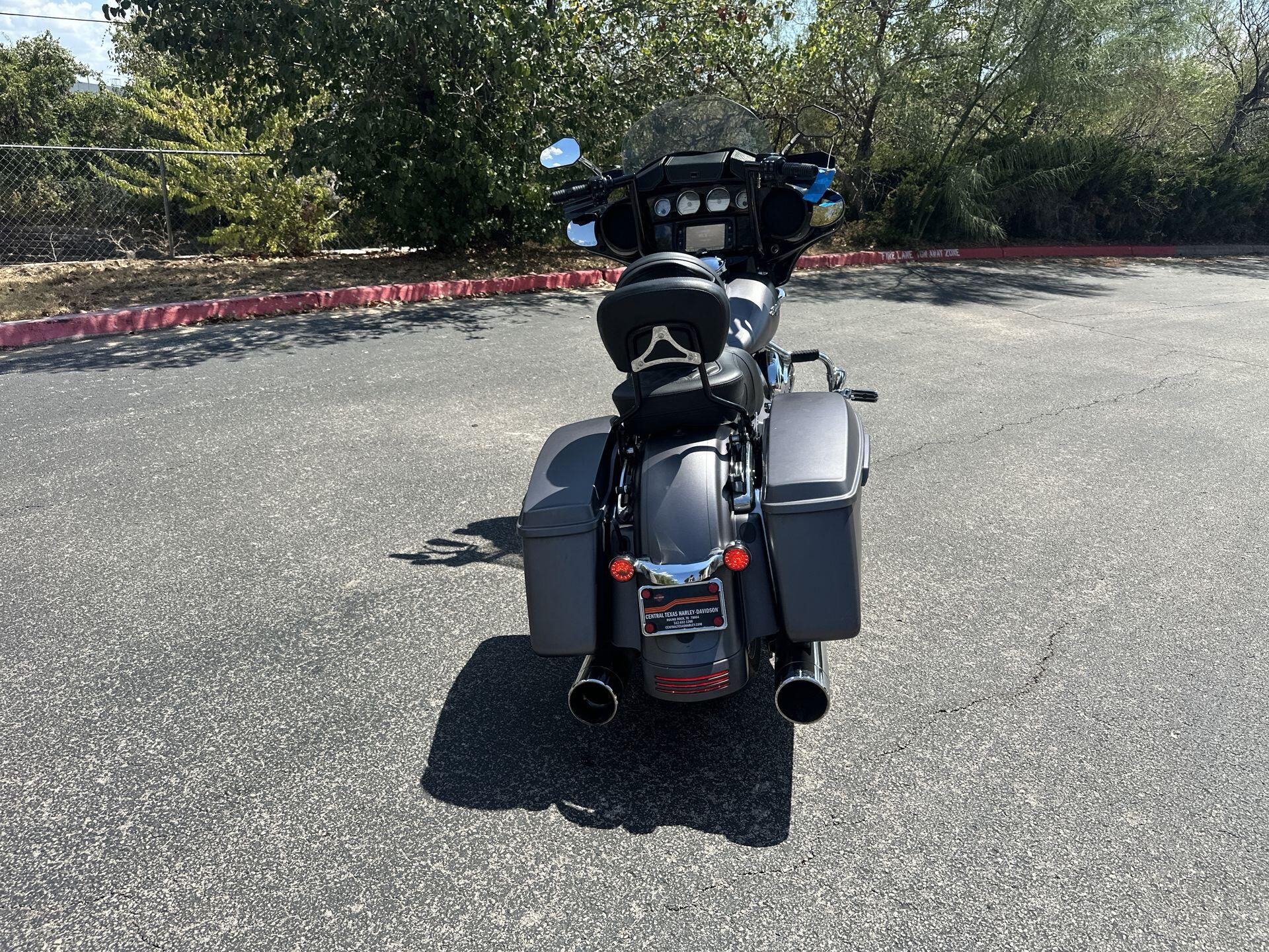 2016 Harley-Davidson® Street Glide® Special FLHXS, photo 10