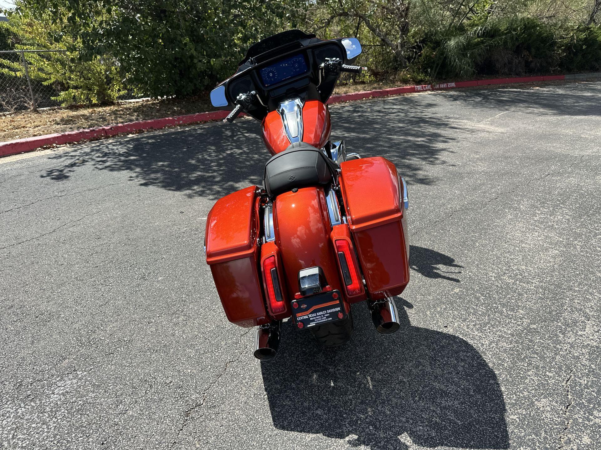 2024 Harley-Davidson® Street Glide® FLHX, photo 9