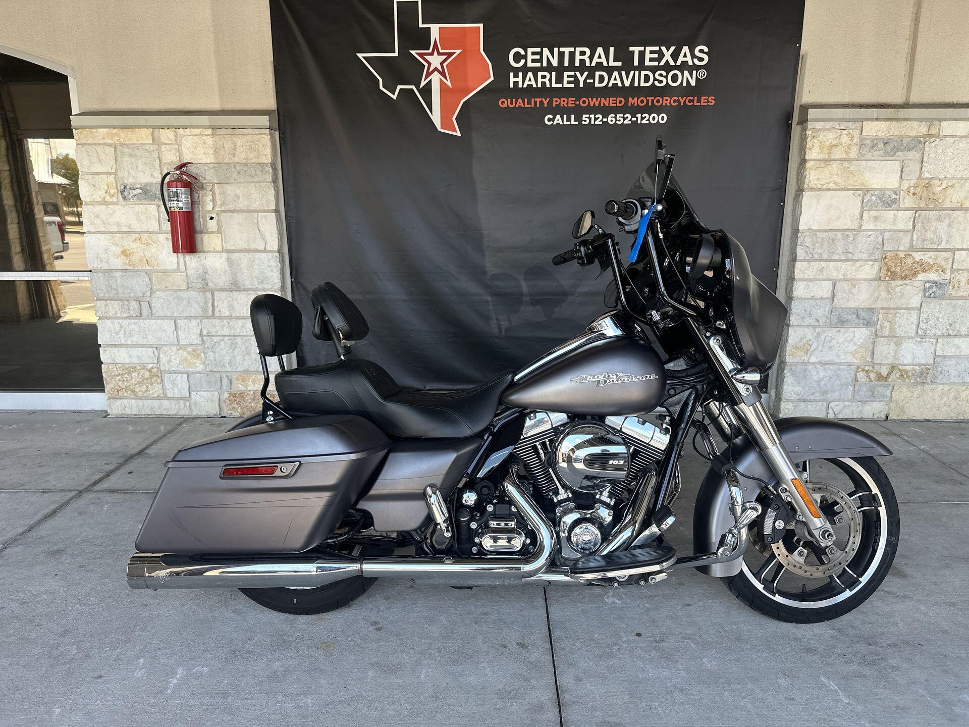 2016 Harley-Davidson® Street Glide® Special FLHXS, photo 3