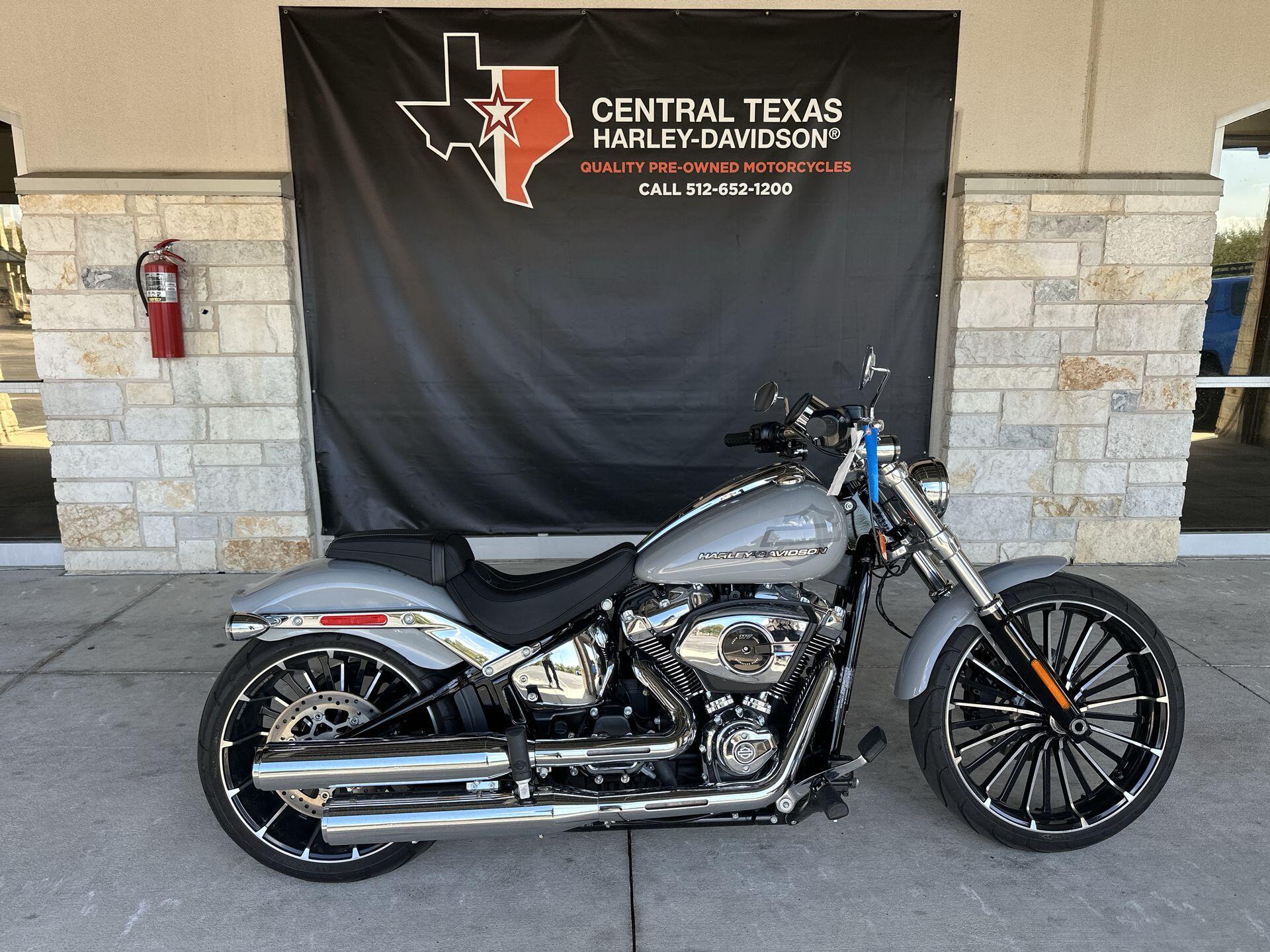 2025 Harley-Davidson® Breakout™ FXBR, photo 3