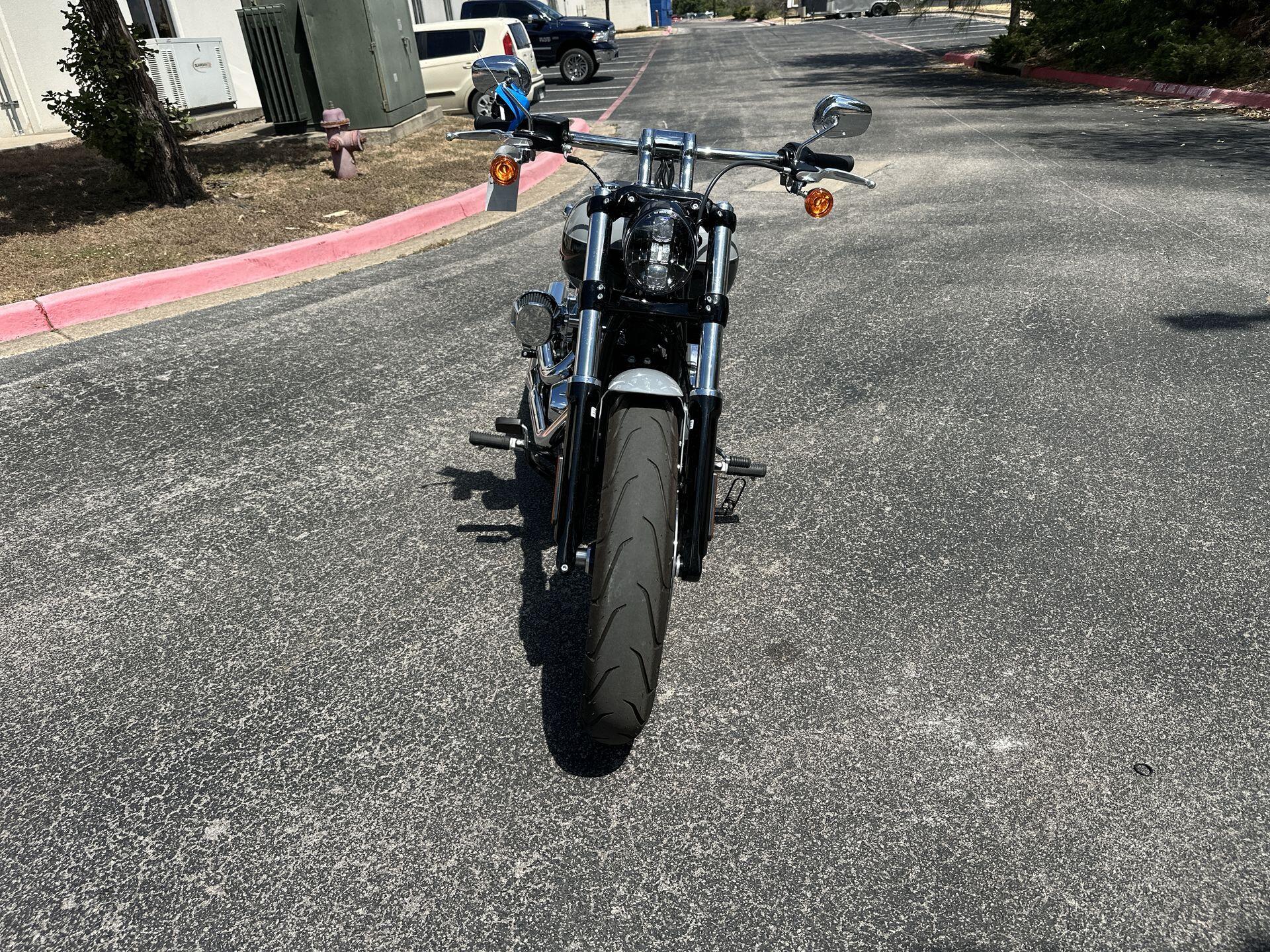 2024 Harley-Davidson® Breakout™ 117 FXBR, photo 5