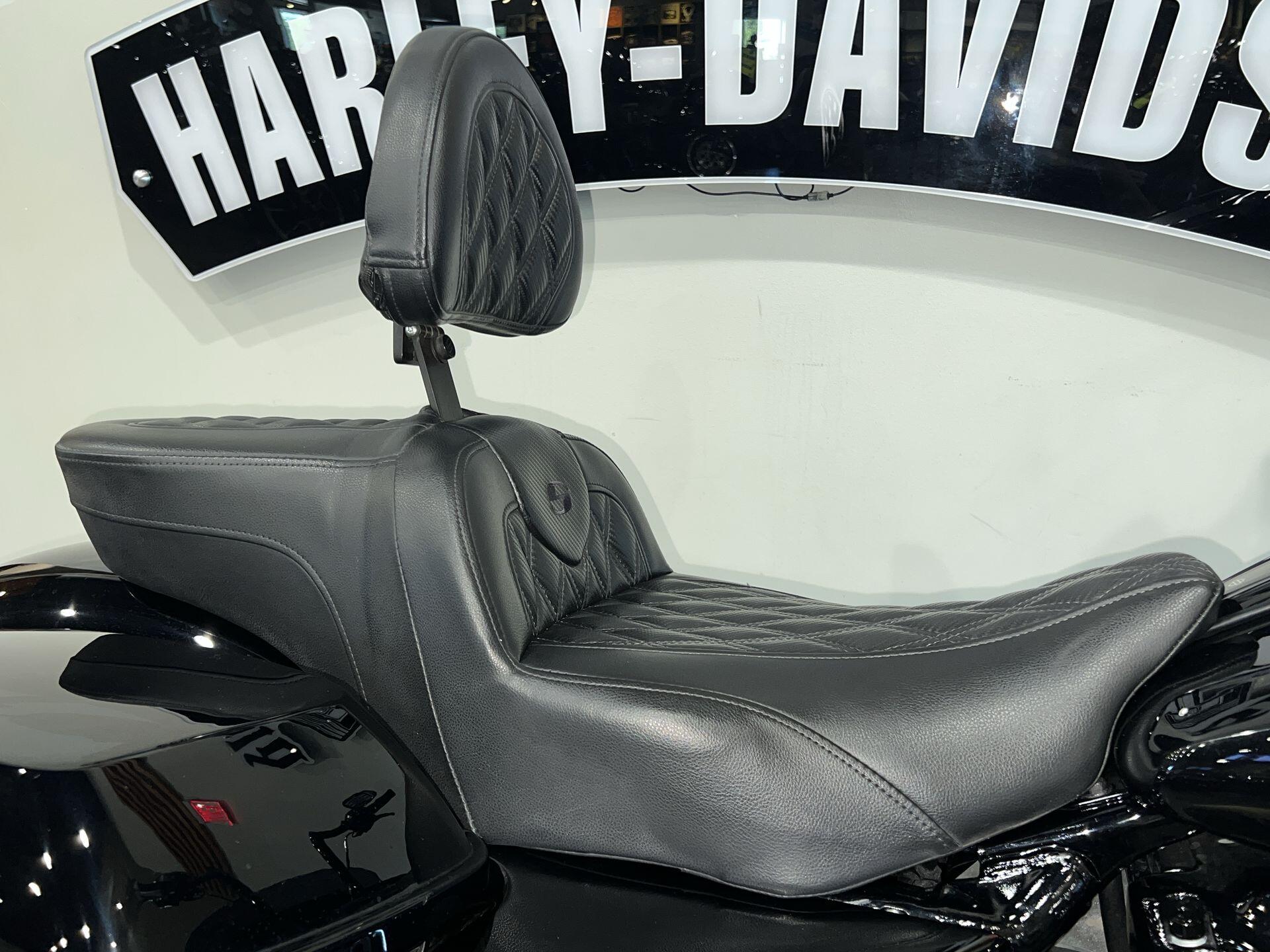 2025 Harley-Davidson® Road Glide™ FLTRX, photo 7