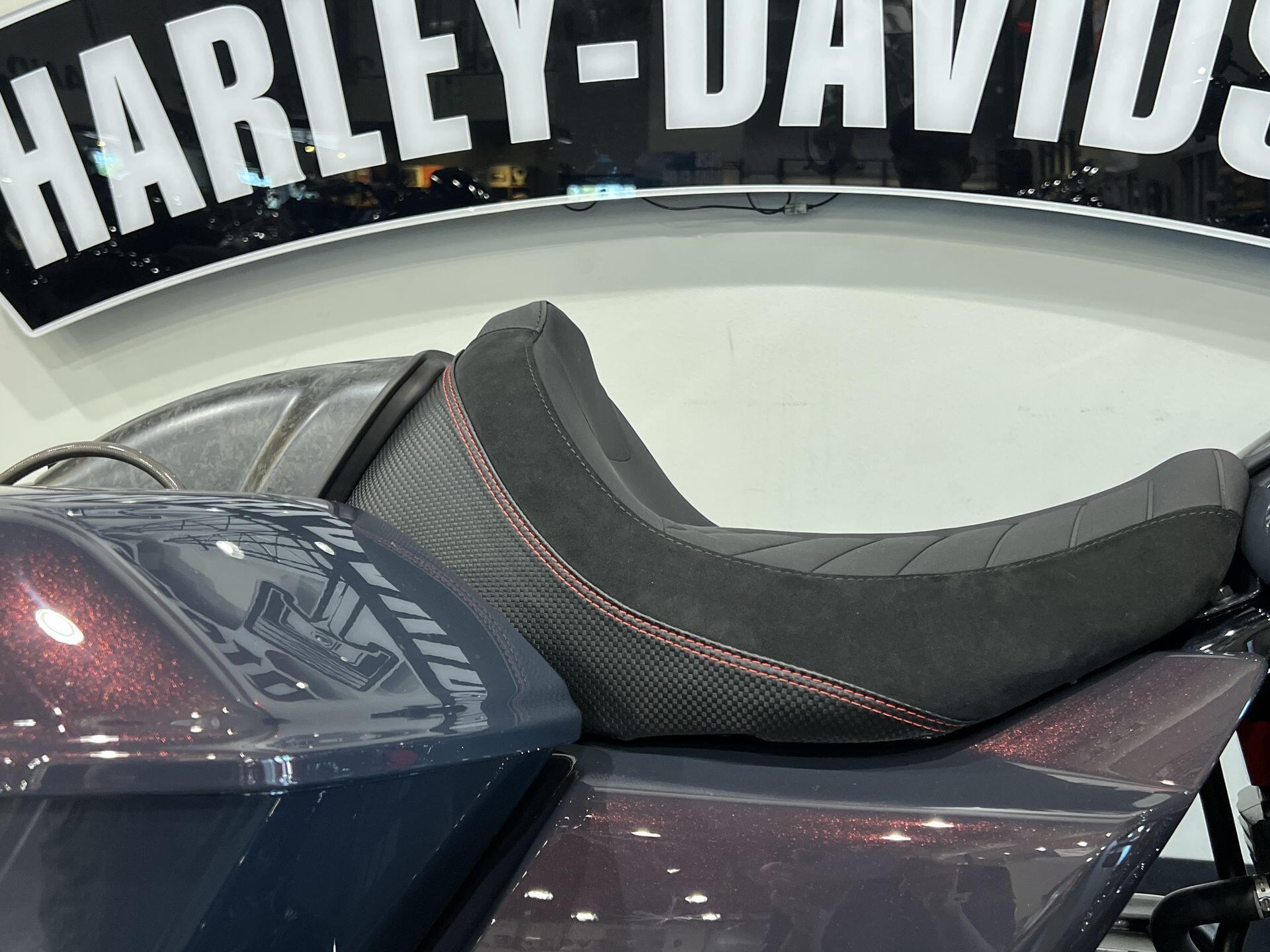 2026 Harley-Davidson® CVO Street Glide ST FLHXSTSE, photo 7