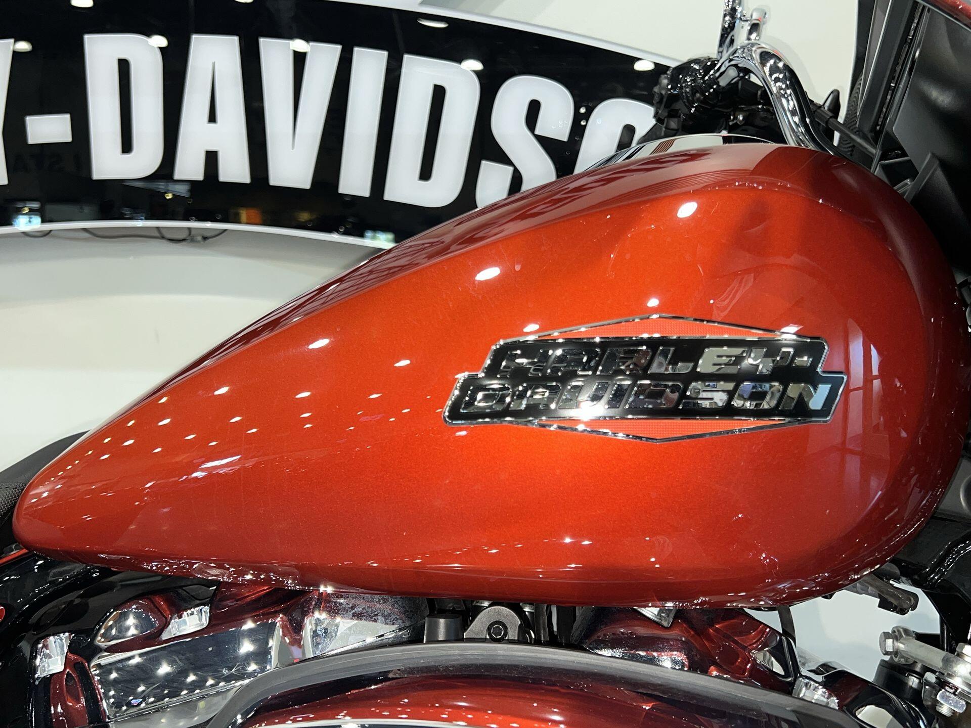 2024 Harley-Davidson® Street Glide® FLHX, photo 6