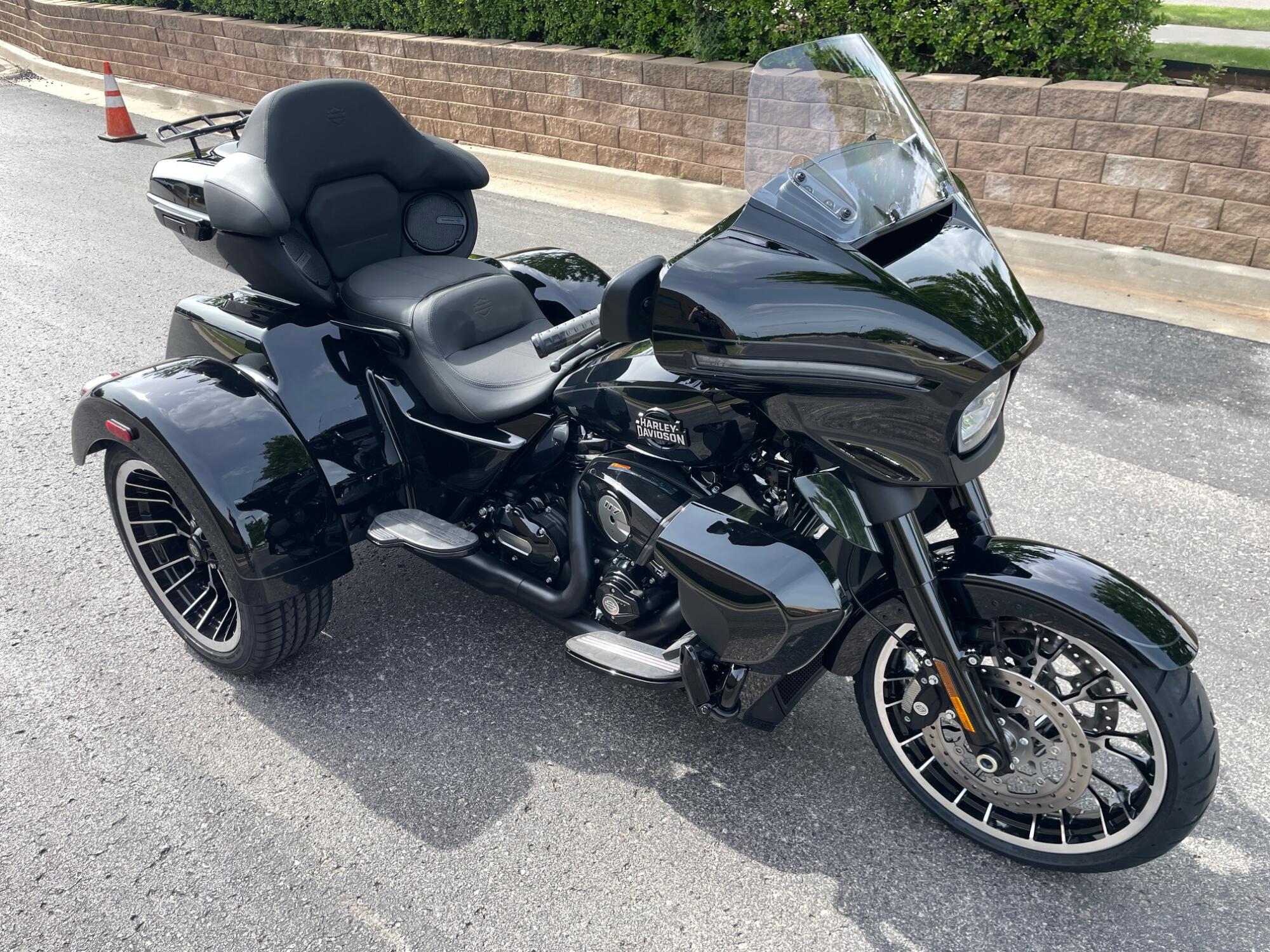 2026 Harley-Davidson® Street Glide 3 Limited FLHLT, photo 4