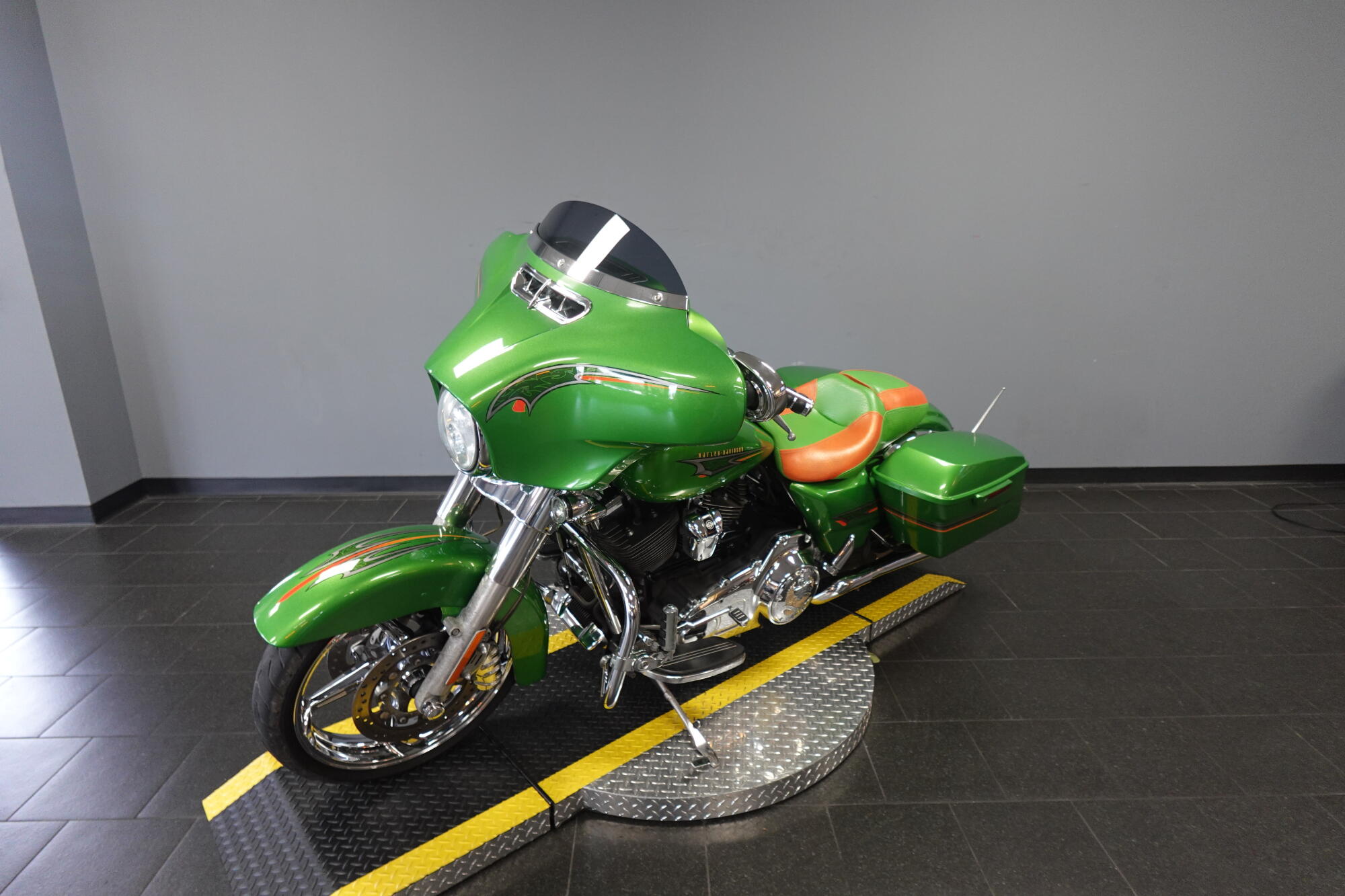 2015 Harley-Davidson® Street Glide® FLHX, photo 4
