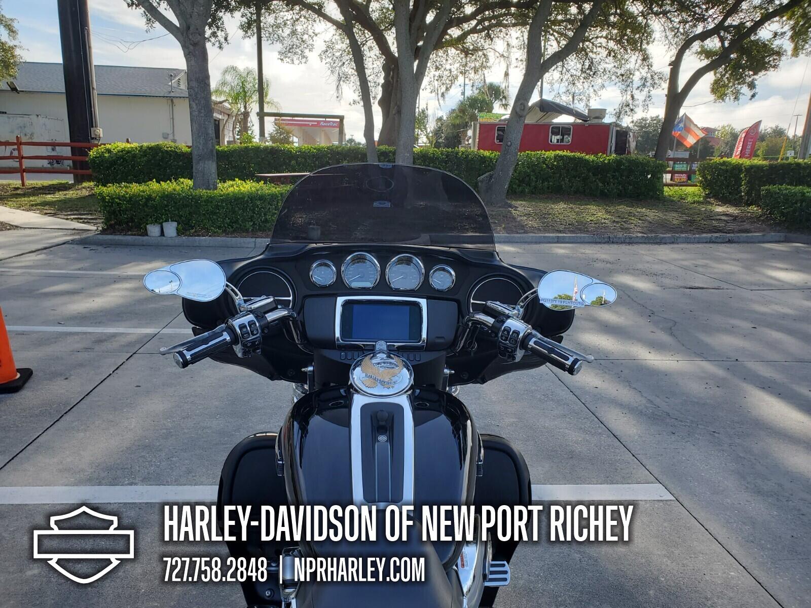 FLHTCUTG 2019 Tri Glide® Ultra, photo 10