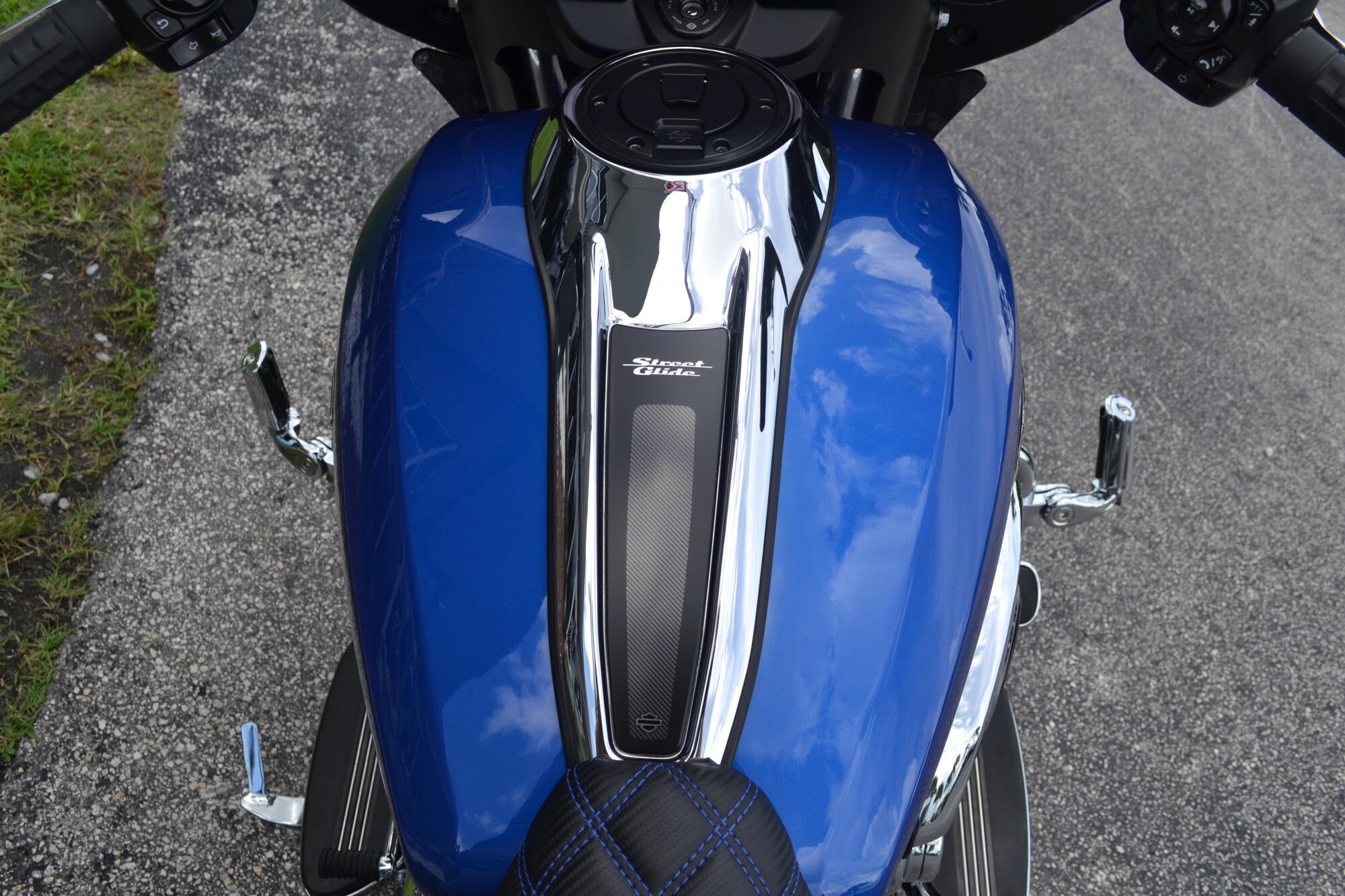 2025 Harley-Davidson® Street Glide® - FLHX, photo 11