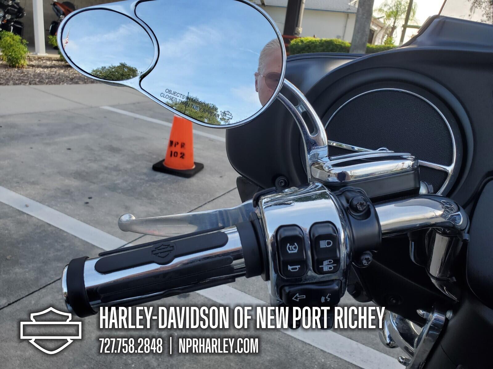 FLHTCUTG 2019 Tri Glide® Ultra, photo 14