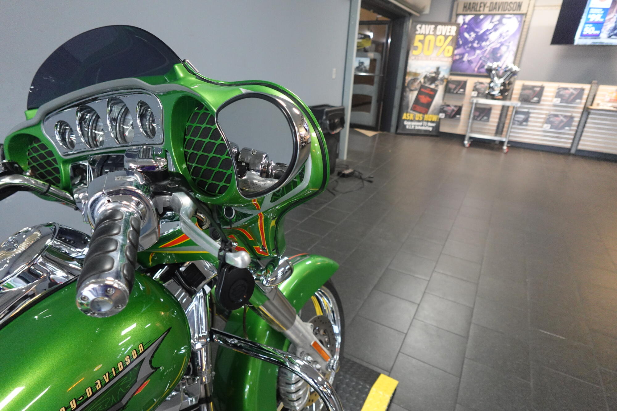 2015 Harley-Davidson® Street Glide® FLHX, photo 11