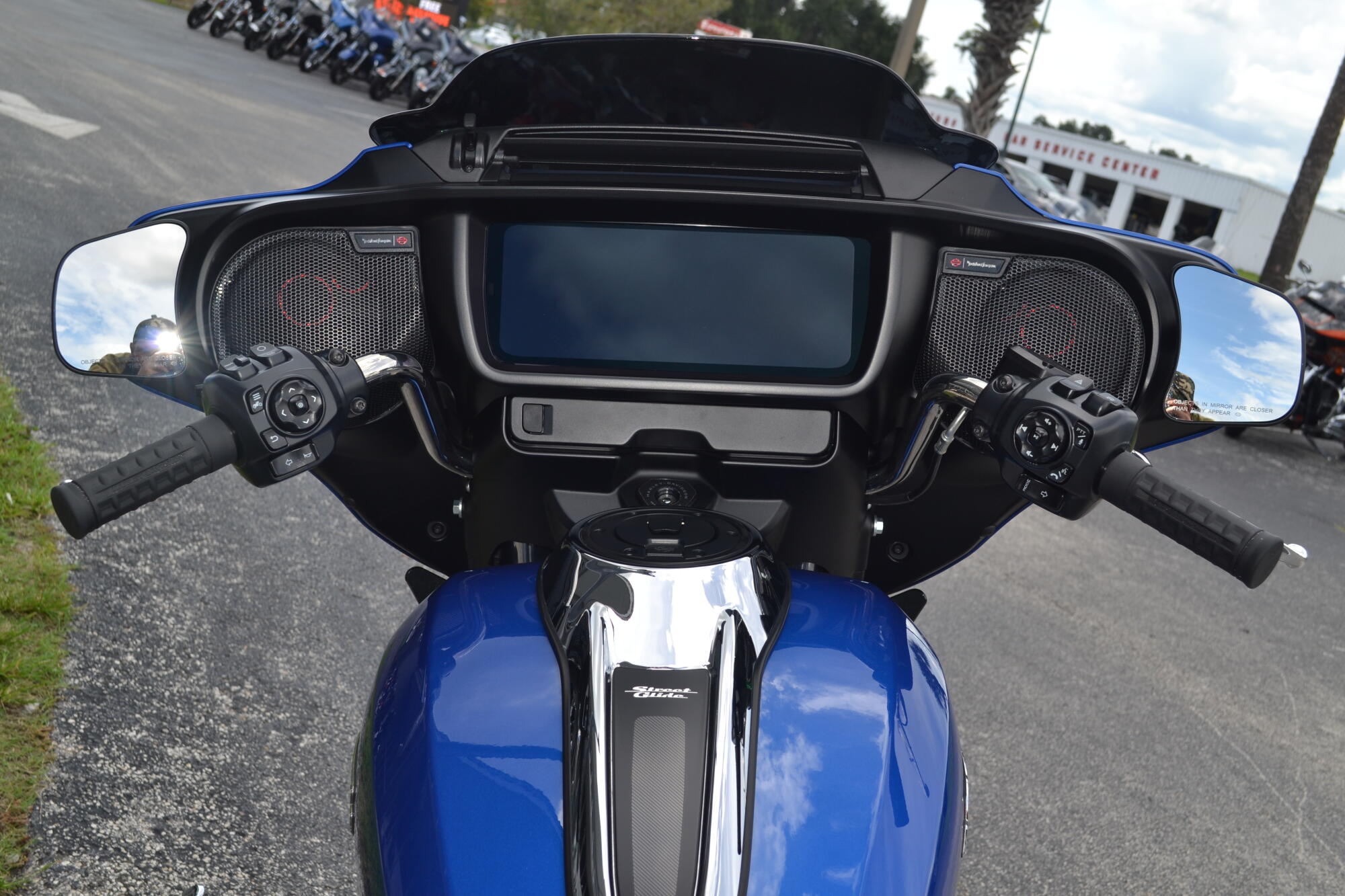 2025 Harley-Davidson® Street Glide® - FLHX, photo 10