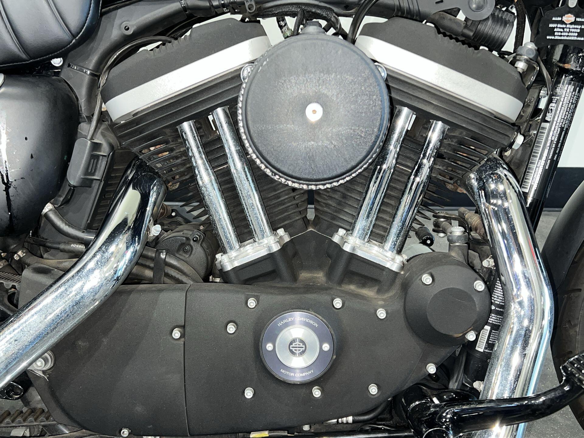 2013 Harley-Davidson® Iron 883™ XL 883N, photo 5