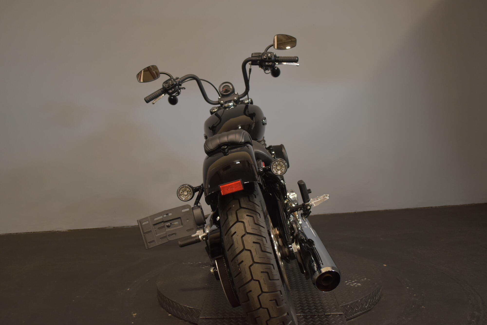 2025 Harley-Davidson® Street Bob® Vivid Black w/Cast Wheels, photo 7