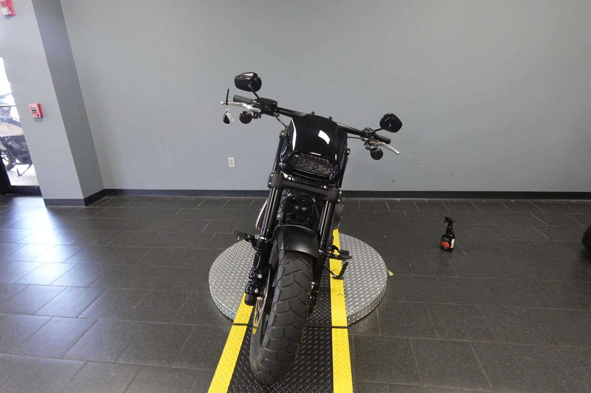 2018 Harley-Davidson® Fat Bob® 114 Black Denim, photo 3