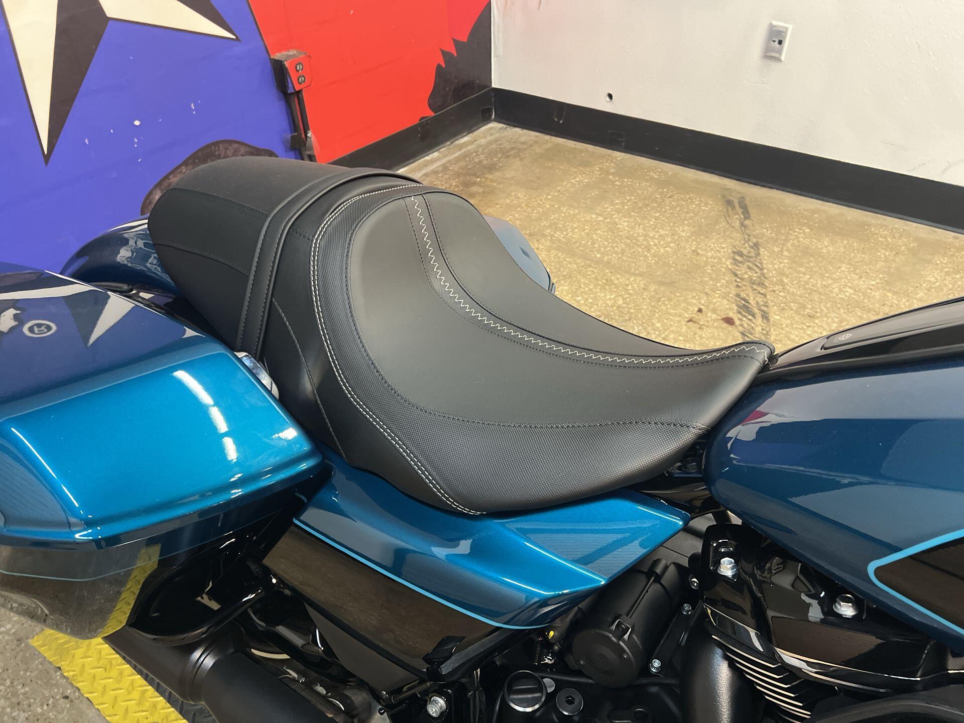 2026 Harley-Davidson® Road Glide® FLTRX, photo 15