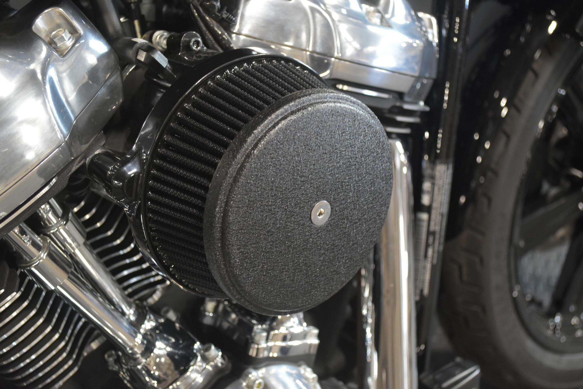 2025 Harley-Davidson® Street Bob® Vivid Black w/Cast Wheels, photo 21