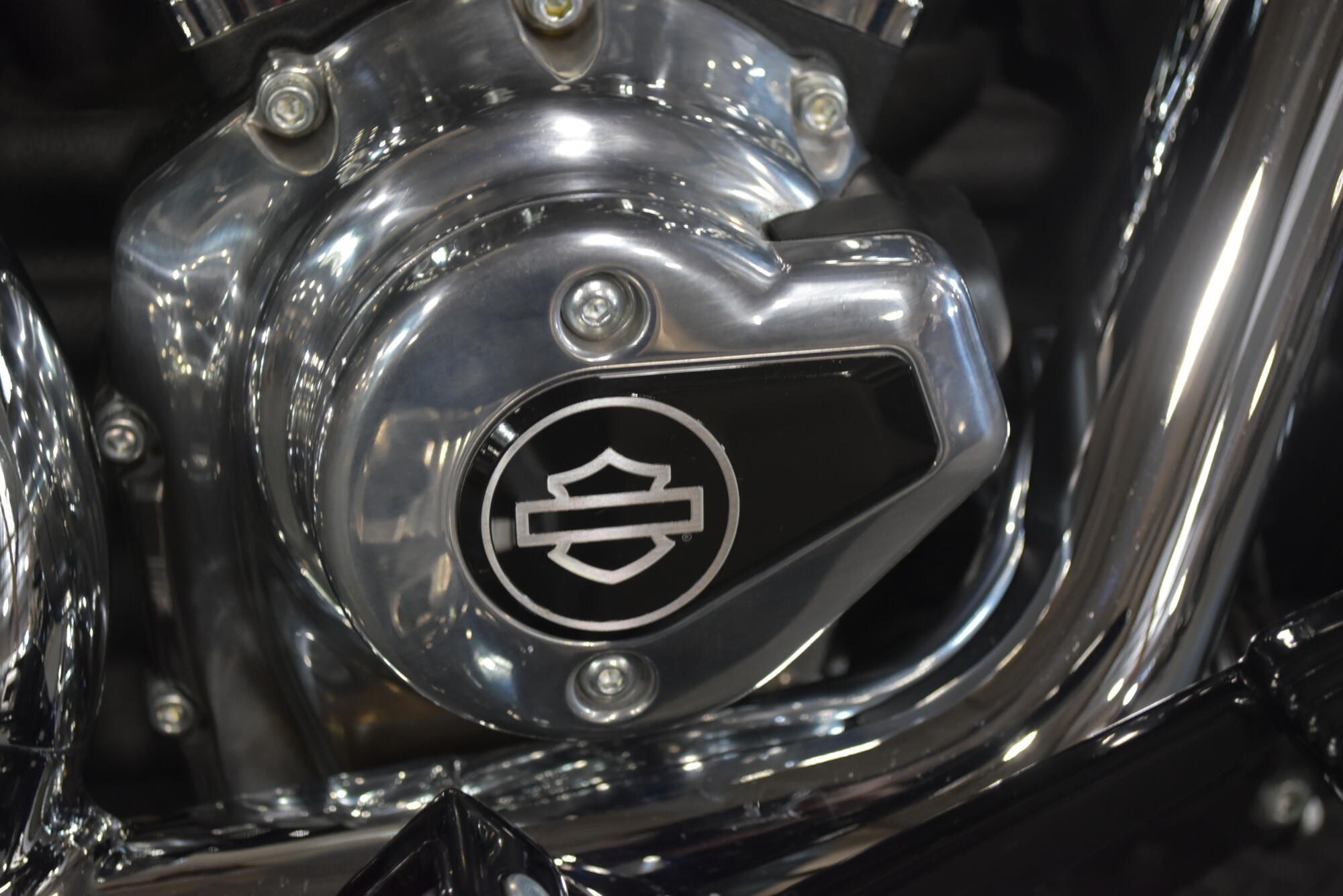 2025 Harley-Davidson® Street Bob® Vivid Black w/Cast Wheels, photo 22