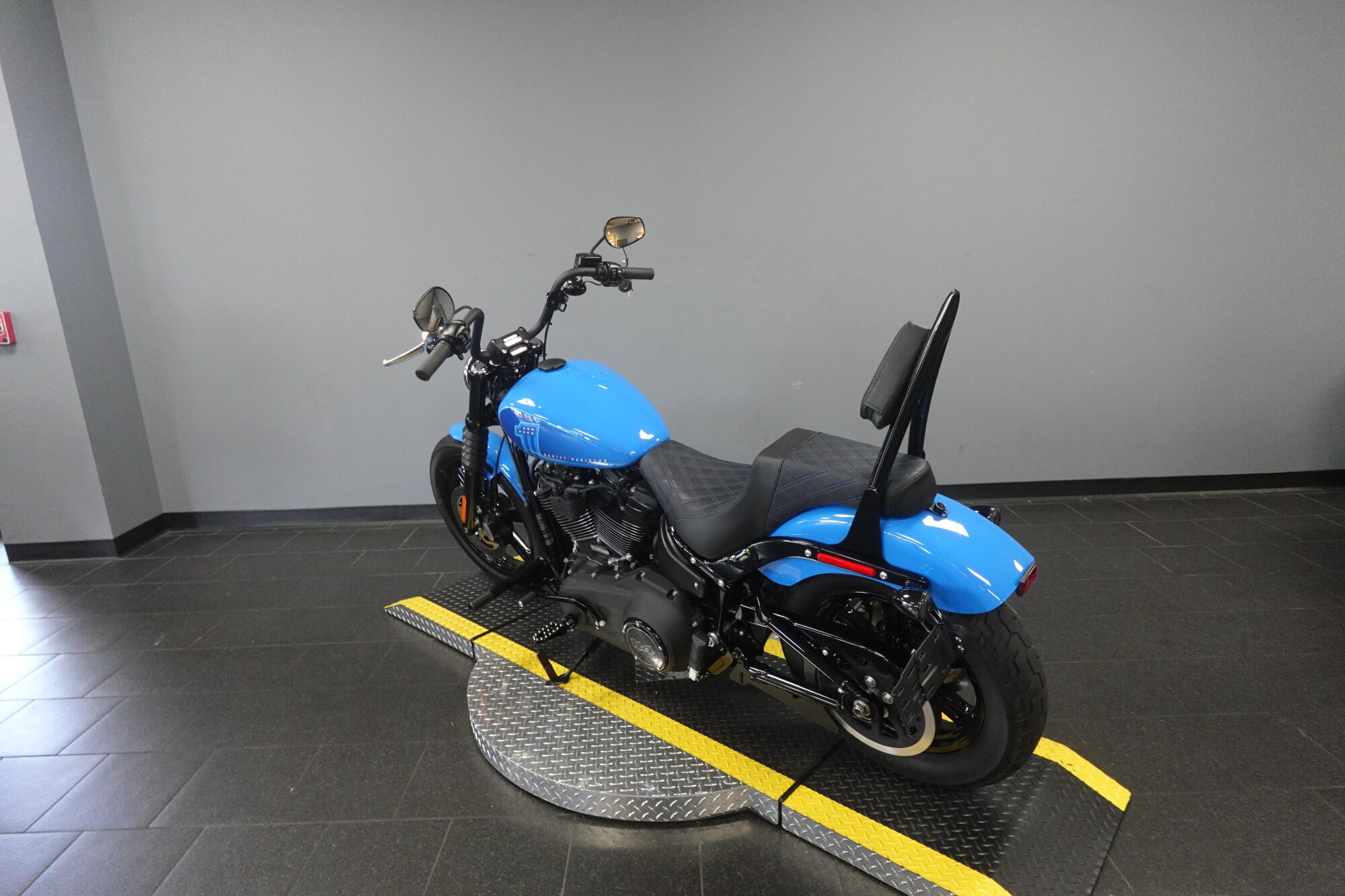 2022 Harley-Davidson® Street Bob® 114 FXBBS, photo 6
