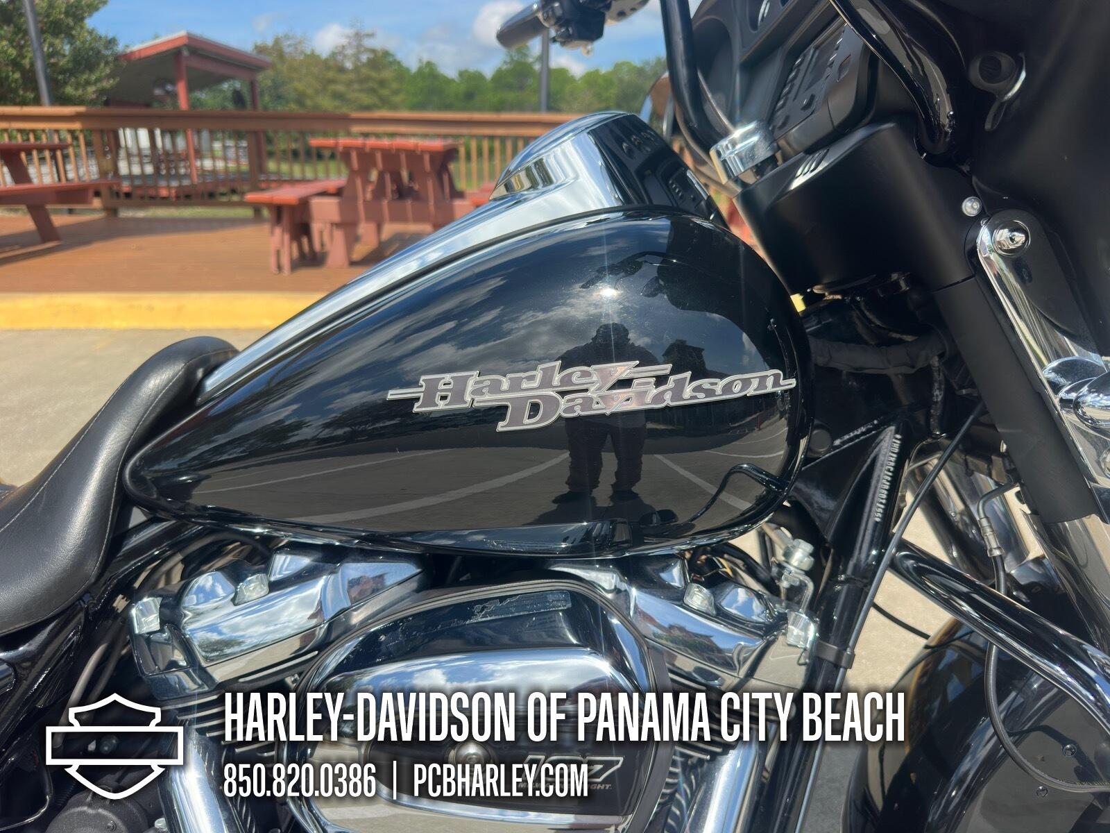 2018 Harley-Davidson® Street Glide®, photo 14