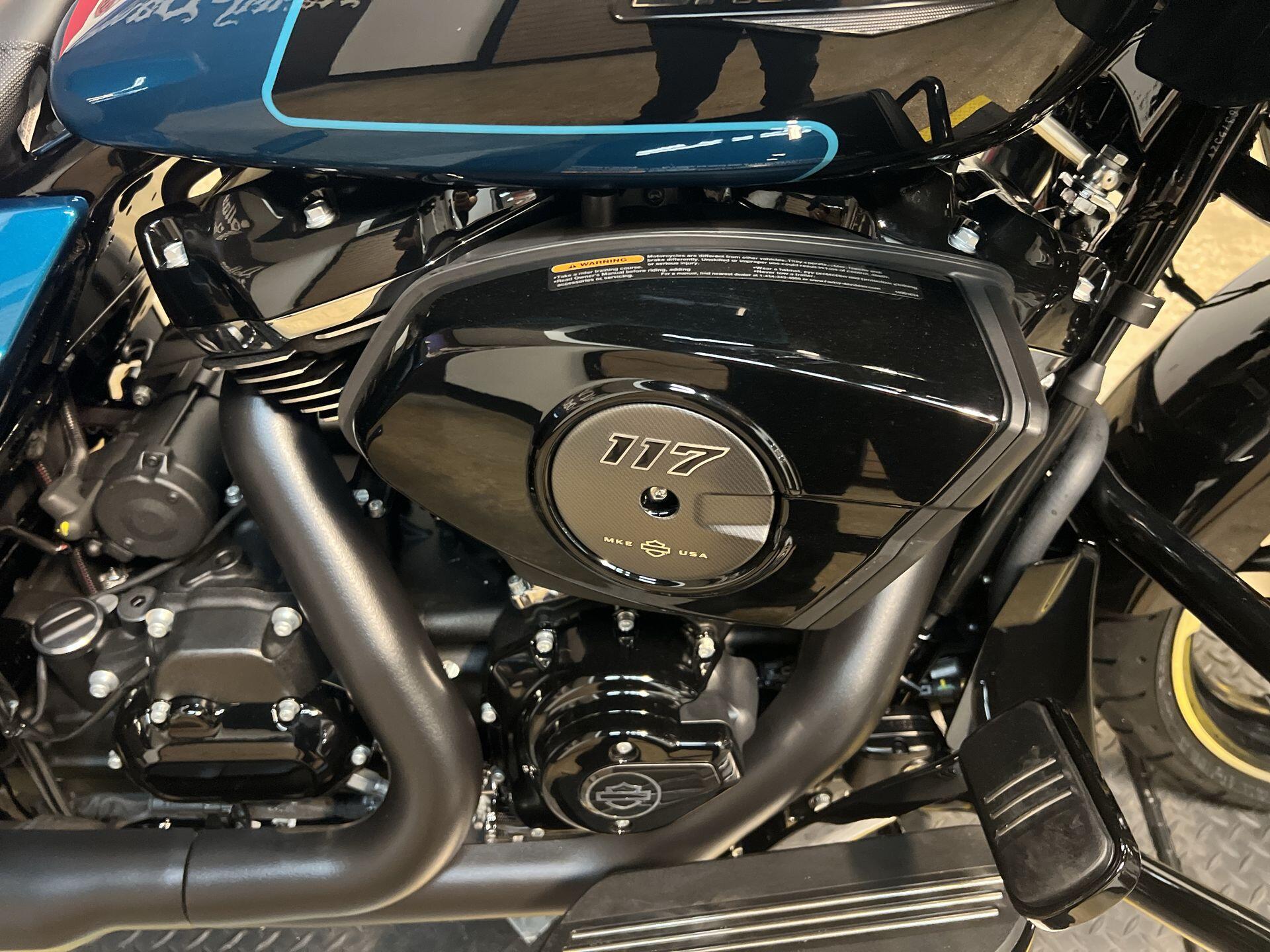 2026 Harley-Davidson® Road Glide® FLTRX, photo 13