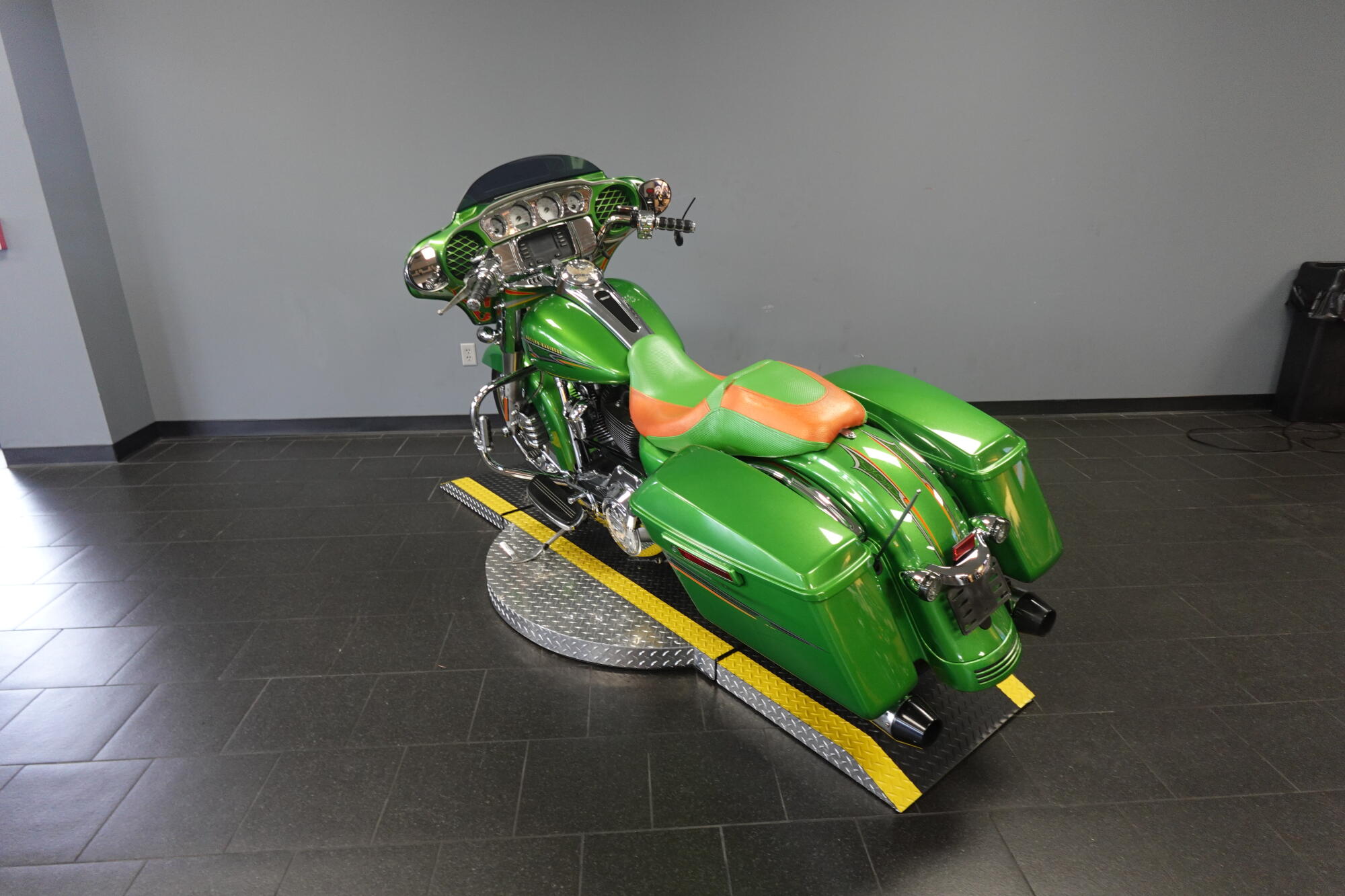 2015 Harley-Davidson® Street Glide® FLHX, photo 6