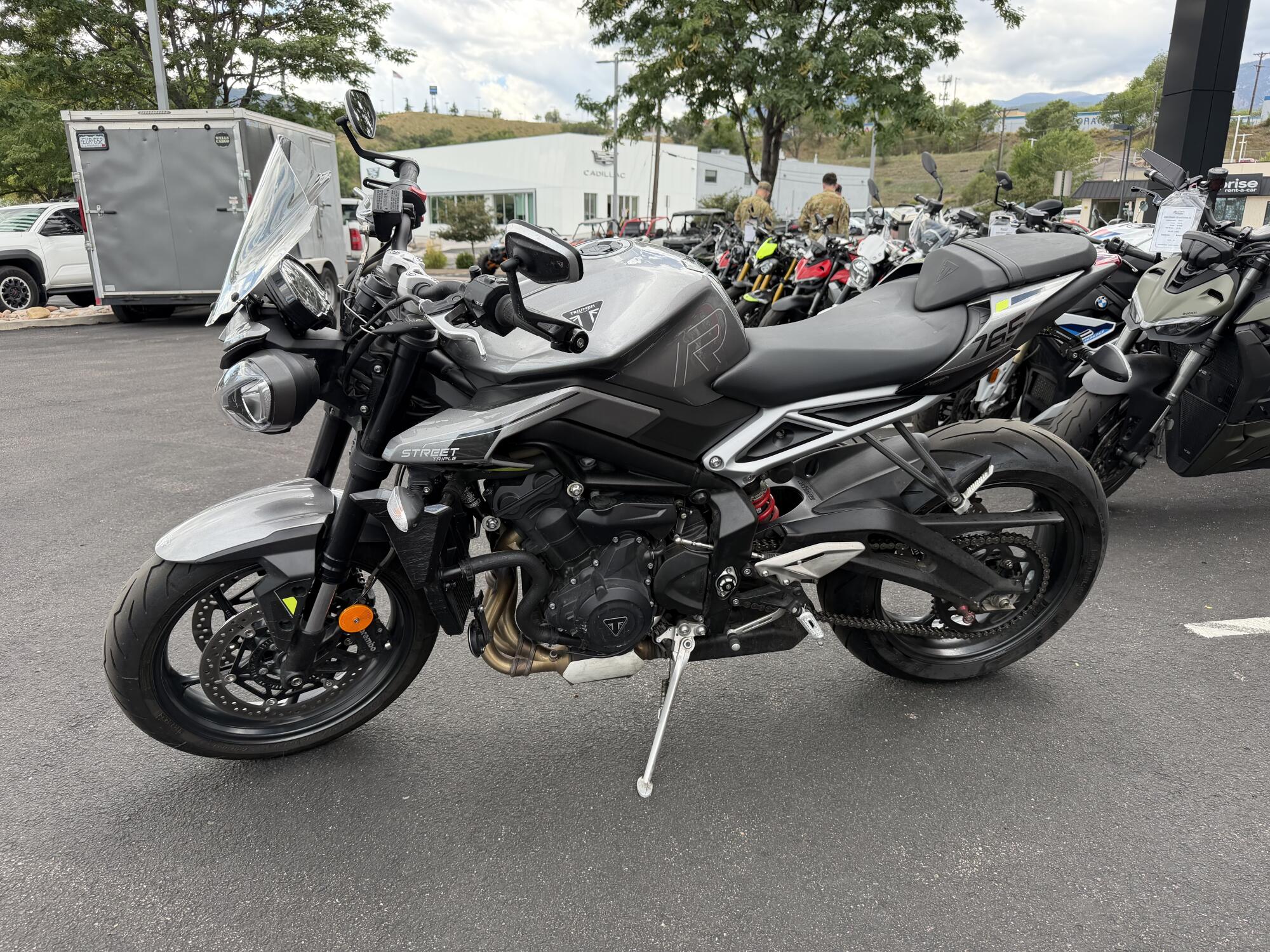 2024 Triumph Street Triple 765 R Silver Ice, photo 2