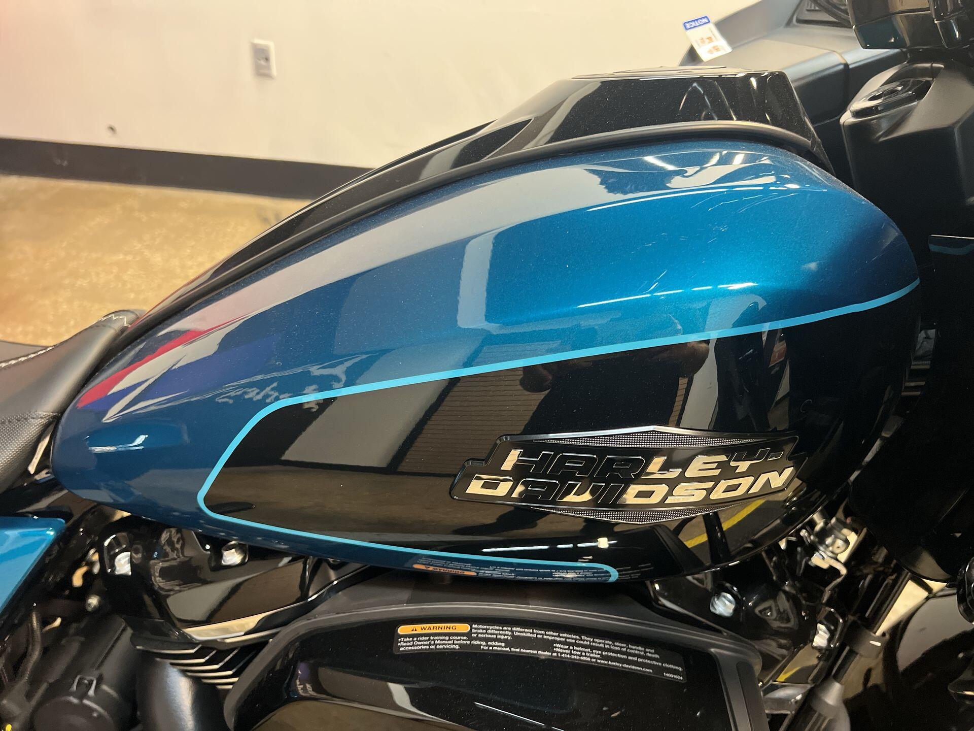 2026 Harley-Davidson® Road Glide® FLTRX, photo 14