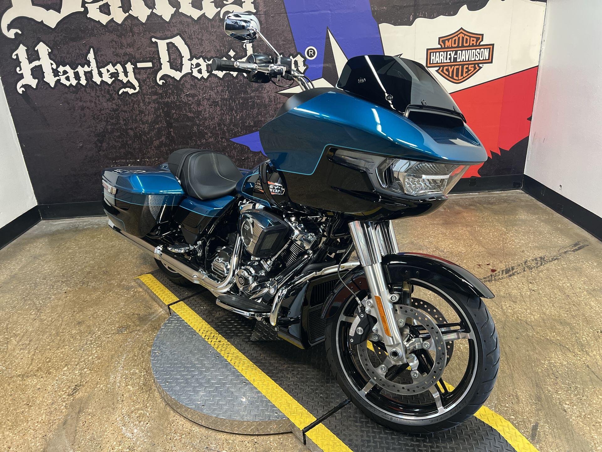 2026 Harley-Davidson® Road Glide® FLTRX, photo 7