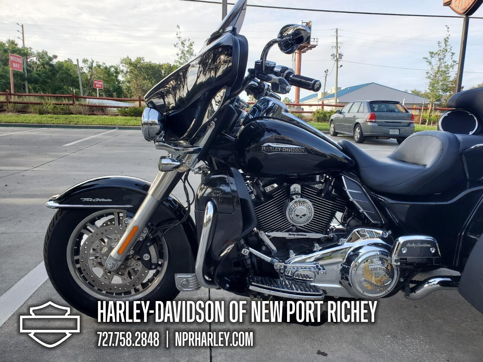 FLHTCUTG 2019 Tri Glide® Ultra, photo 12