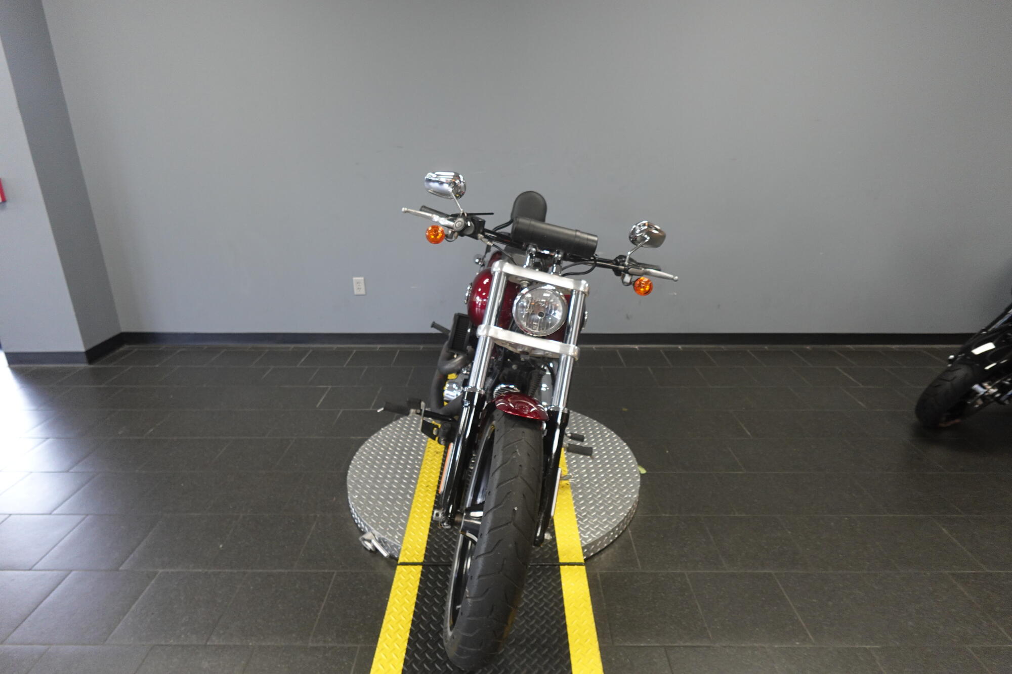 2016 Harley-Davidson® Breakout® FXSB, photo 3