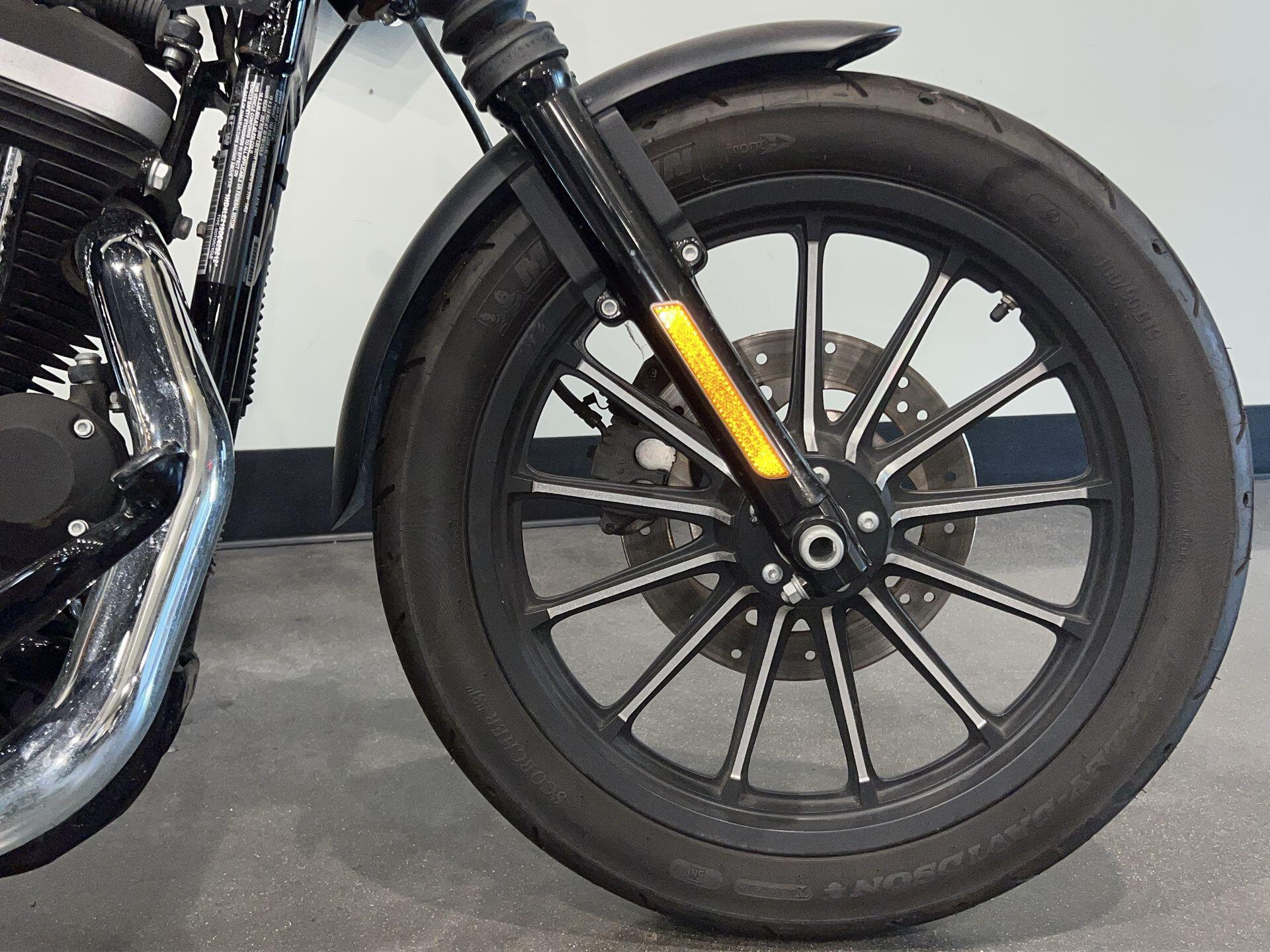 2013 Harley-Davidson® Iron 883™ XL 883N, photo 4