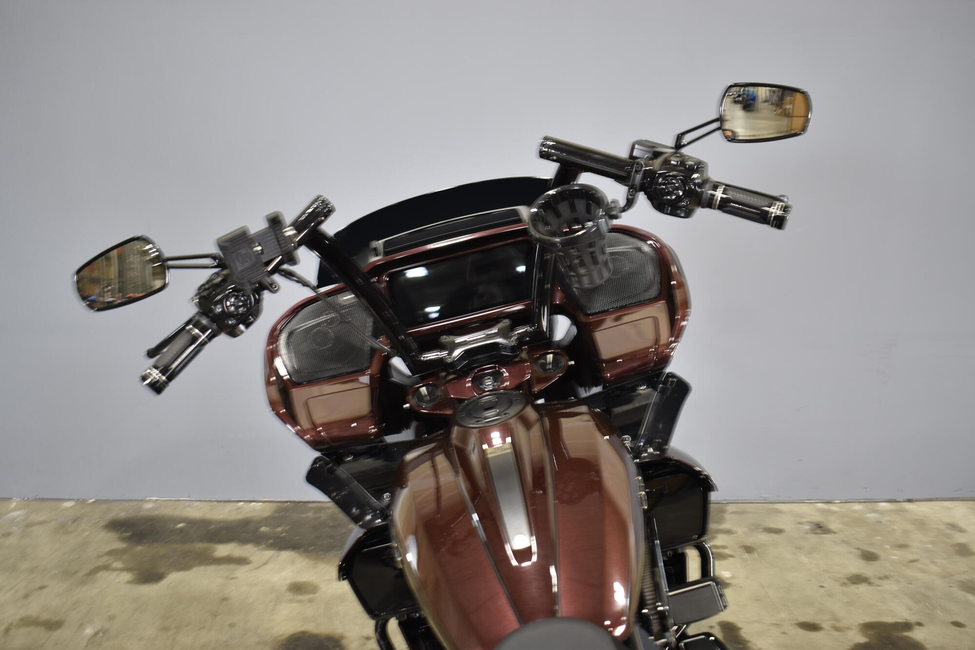 2024 Harley-Davidson® CVO™ Road Glide® FLTRXSE, photo 8