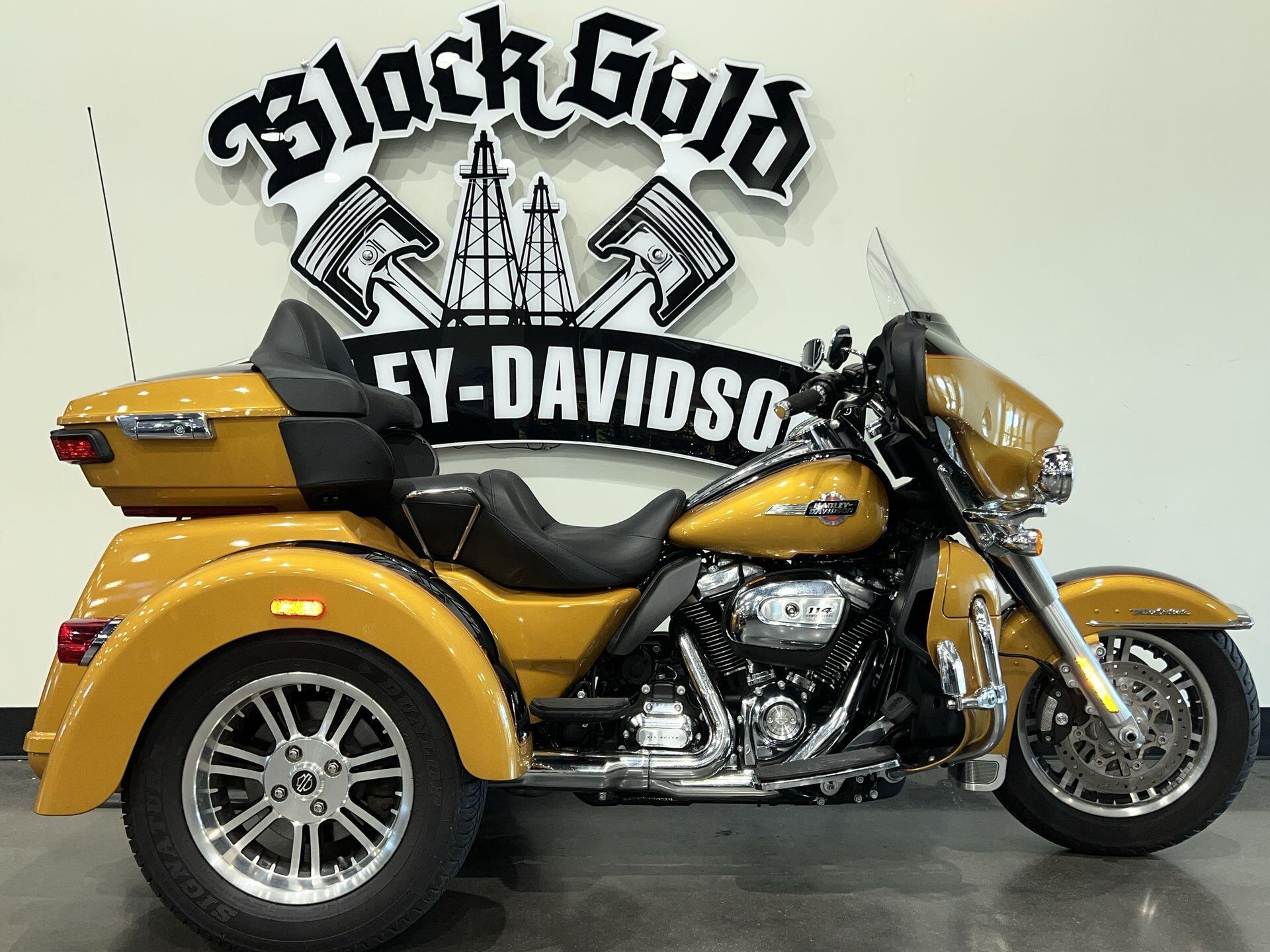 2023 Harley-Davidson® Tri Glide® Ultra FLHTCUTG