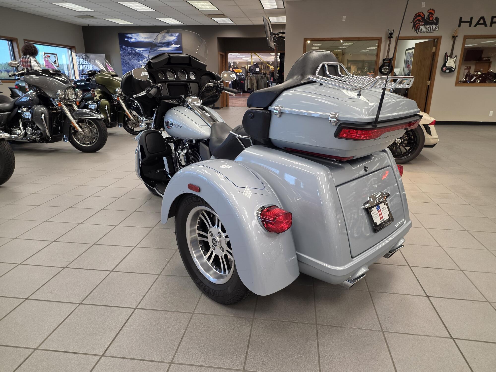 FLHTCUTG 2023 Tri Glide® Ultra, photo 6