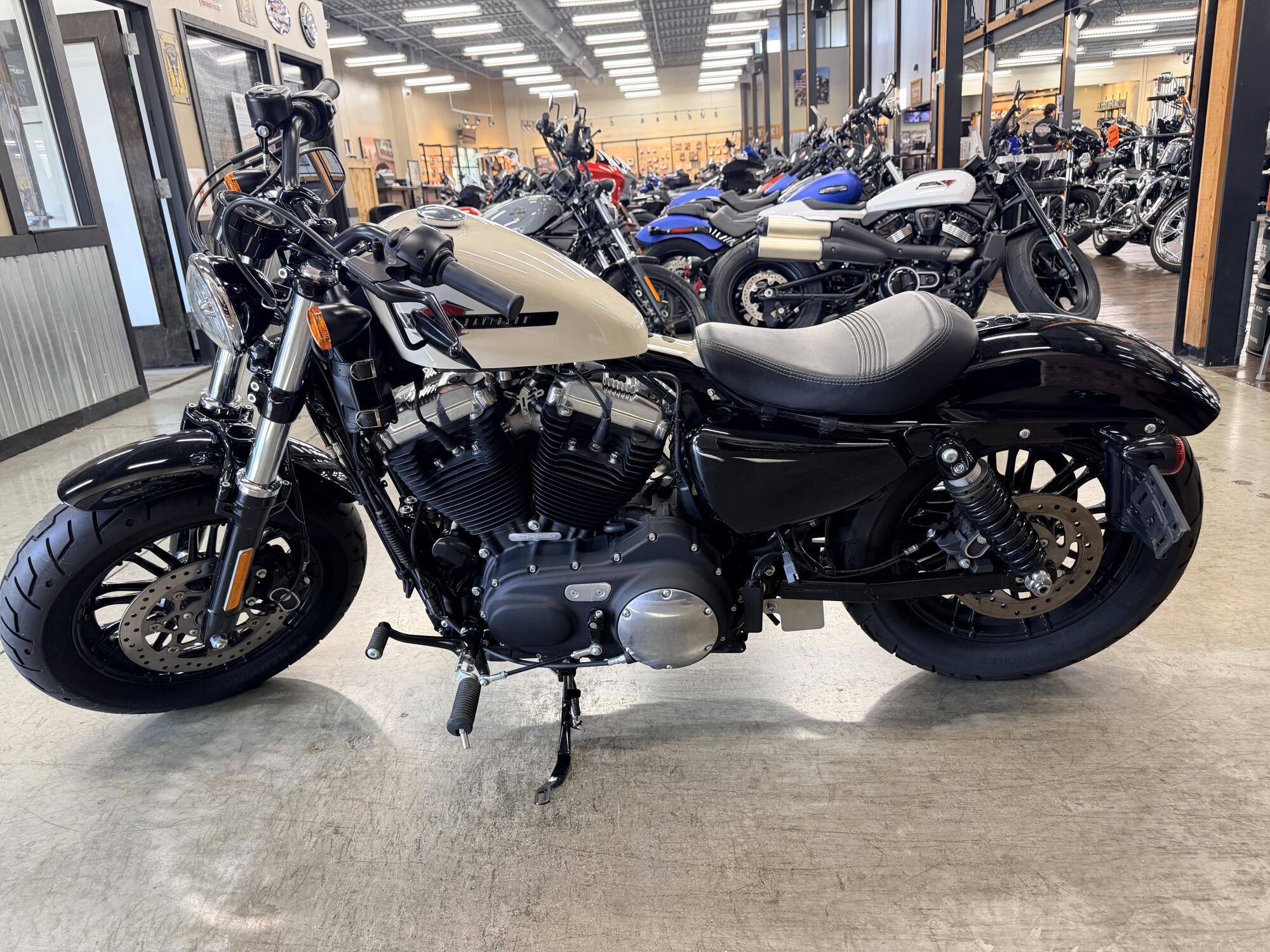 2022 Harley-Davidson® Forty-Eight® XL 1200X, photo 12