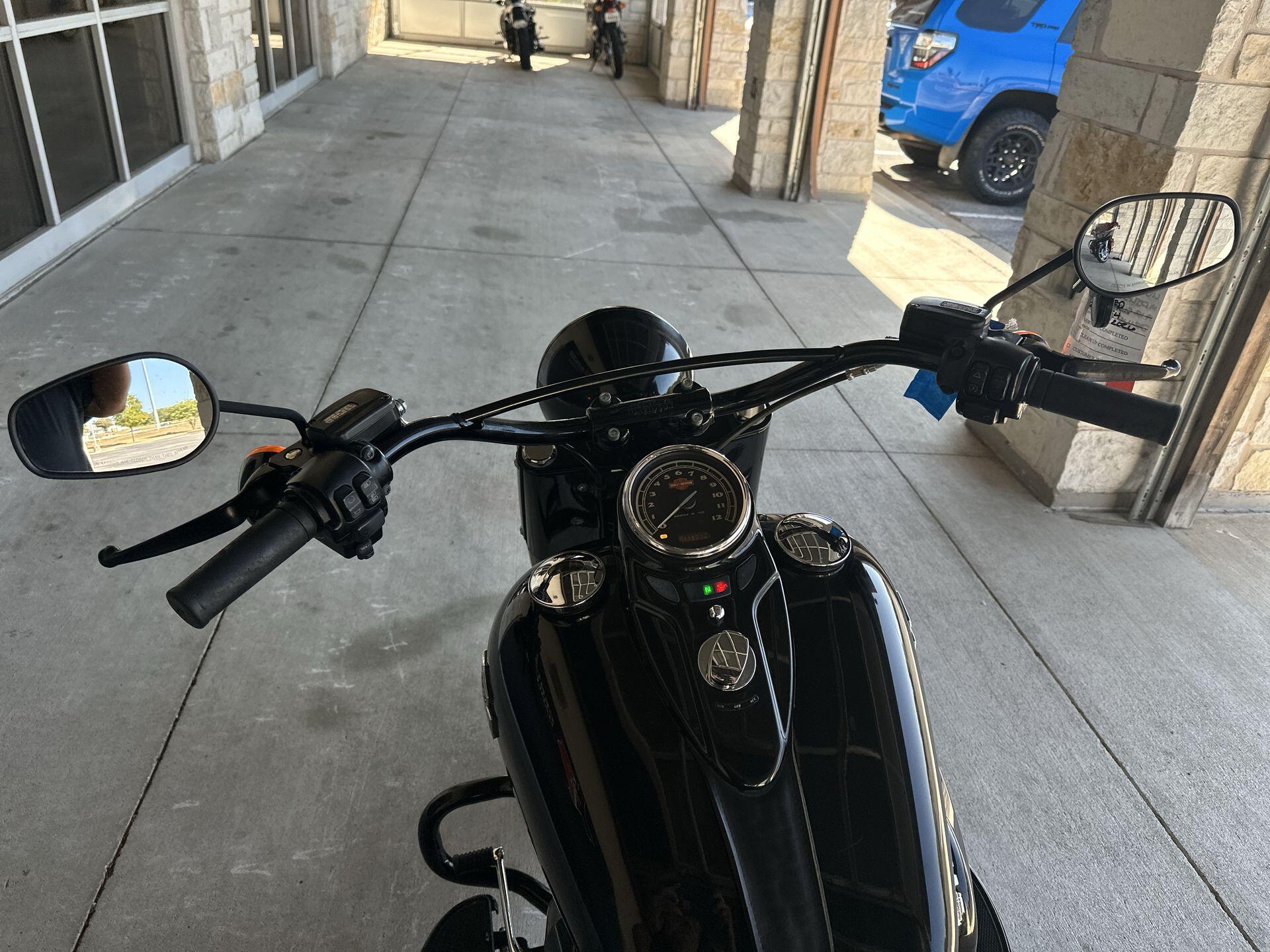2017 Harley-Davidson® Softail Slim® S FLSS, photo 19