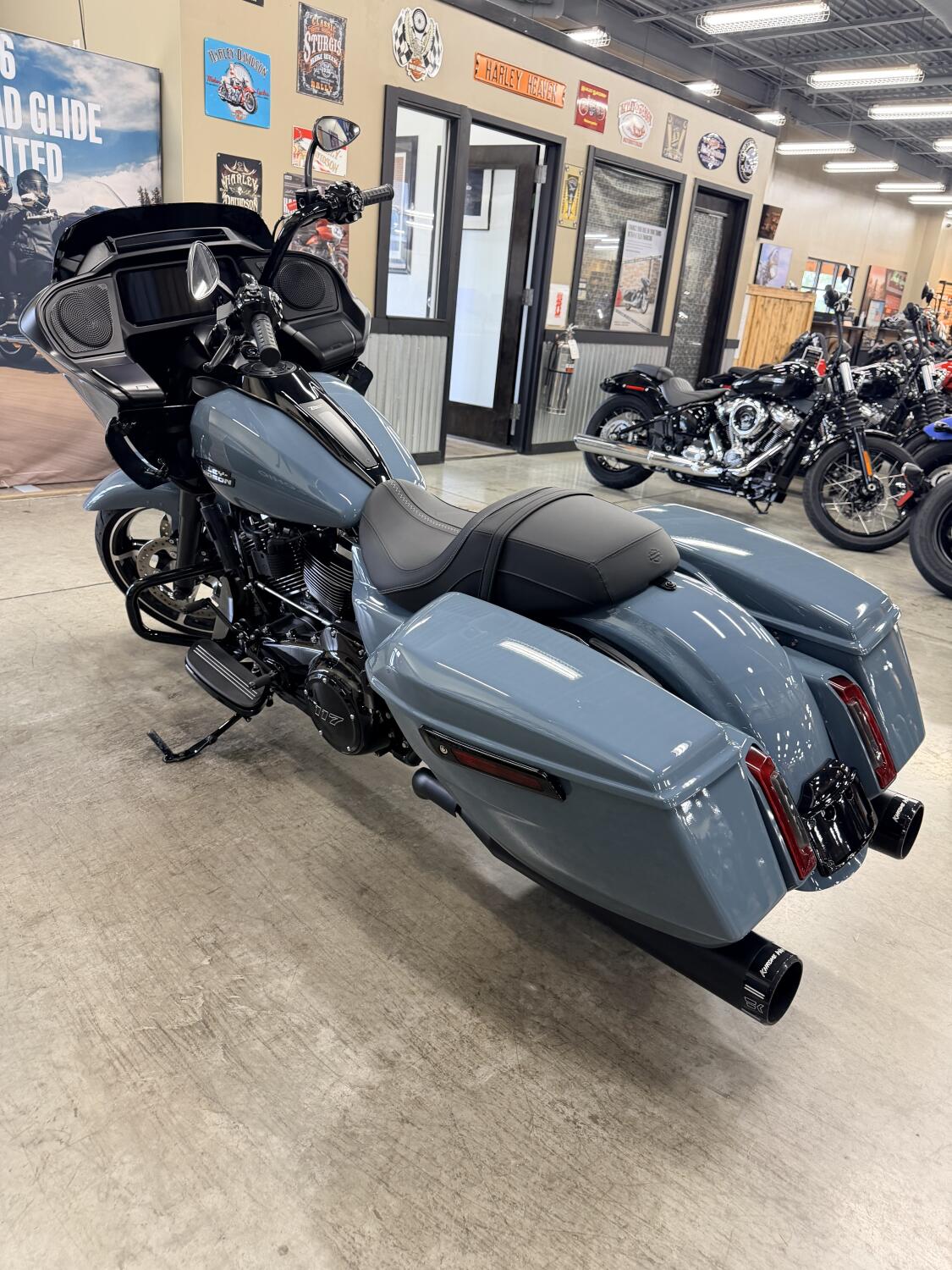 2024 Harley-Davidson® Road Glide® FLTRX, photo 11
