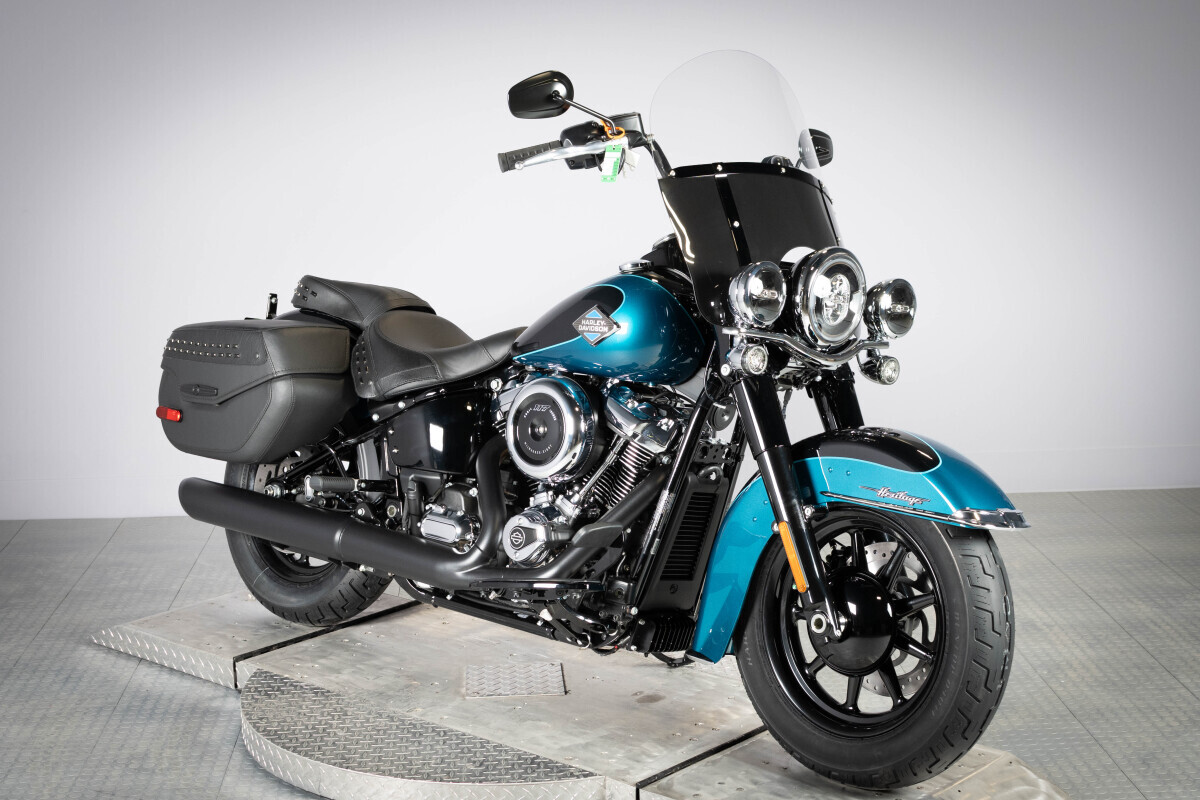2026 Harley-Davidson® Heritage Classic FLHC, photo 2