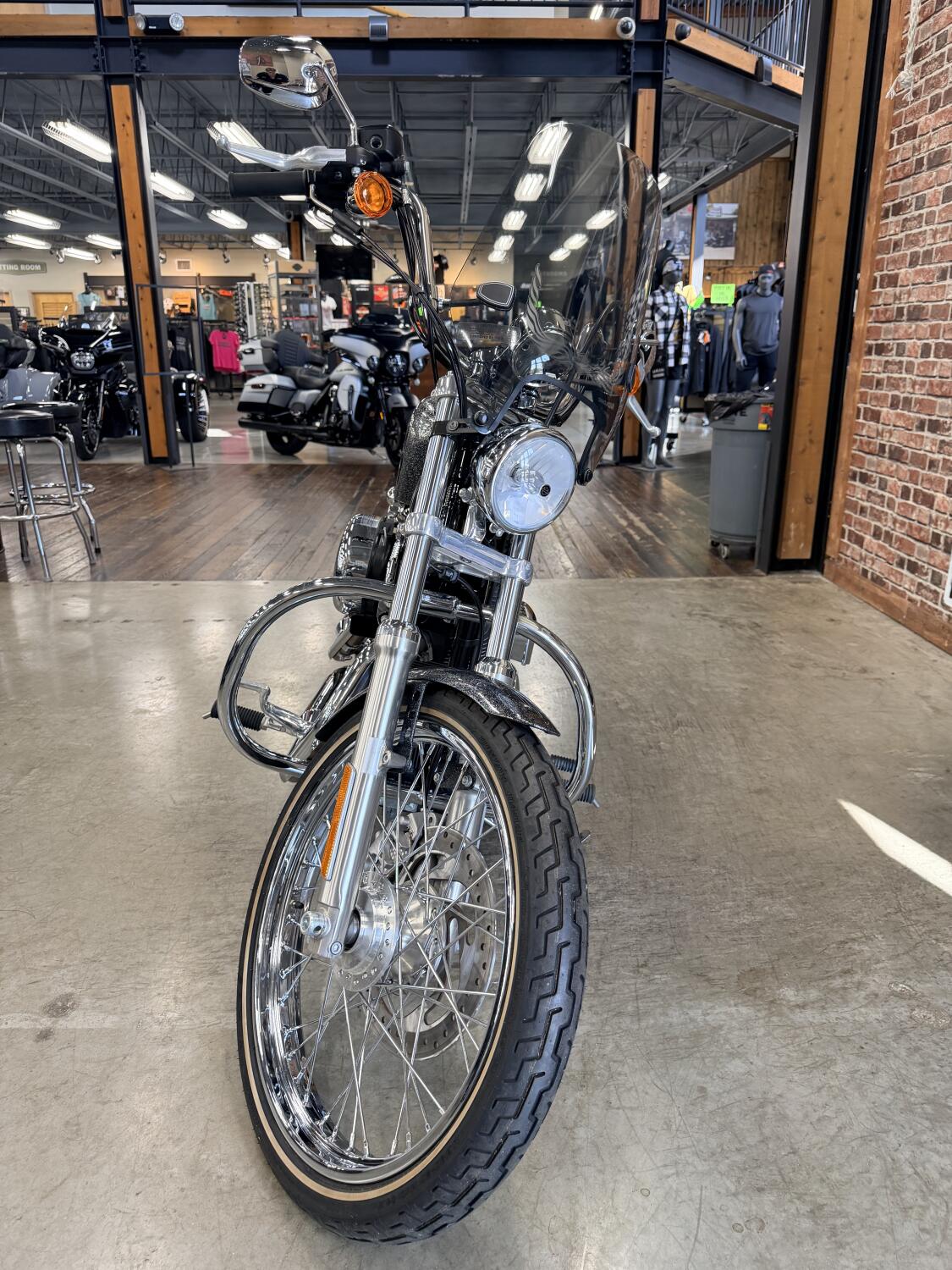 2014 Harley-Davidson® Seventy-Two® XL 1200V, photo 15