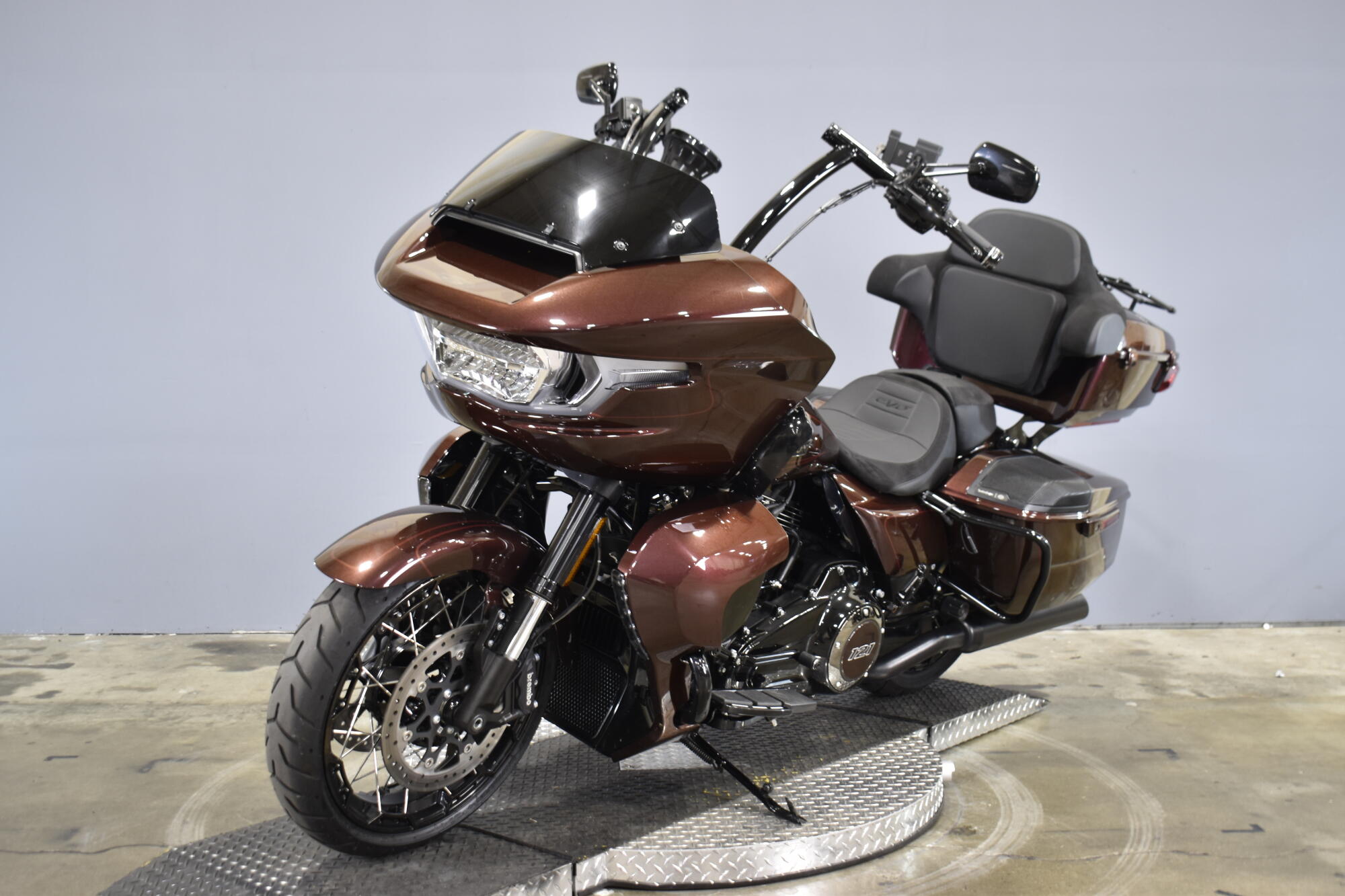 2024 Harley-Davidson® CVO™ Road Glide® FLTRXSE, photo 4