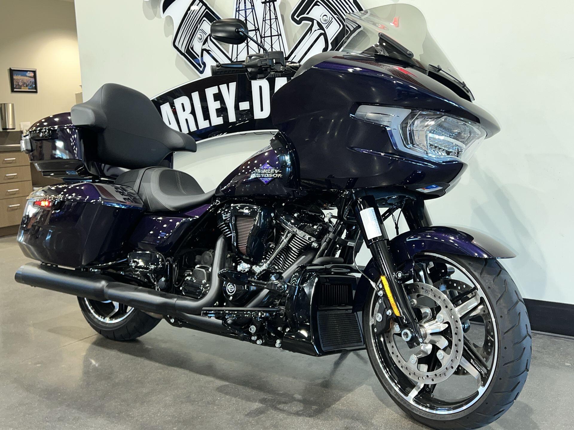 2025 Harley-Davidson® Road Glide™ FLTRX, photo 3