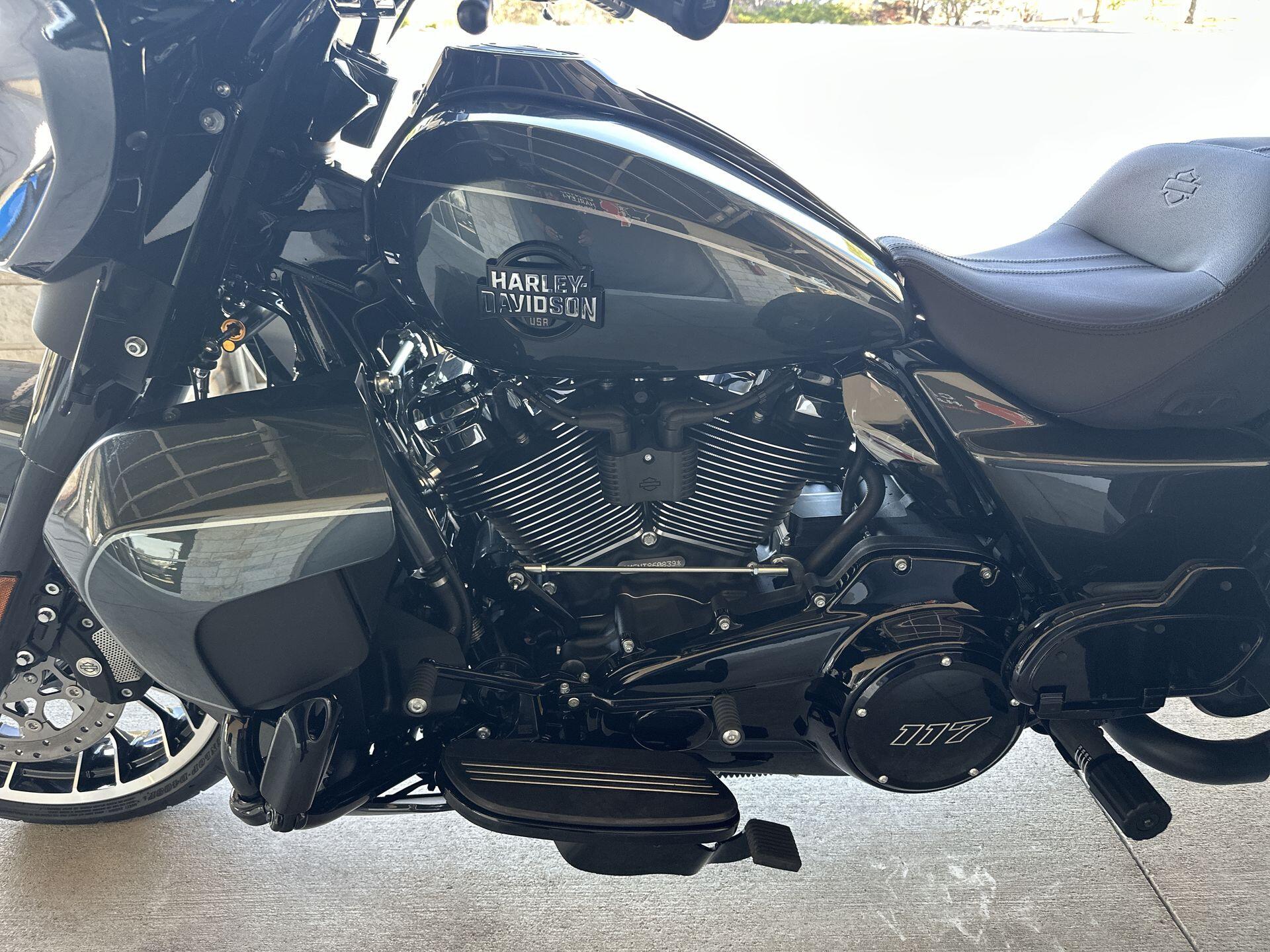 2026 Harley-Davidson® Street Glide 3 Limited FLHLT, photo 13