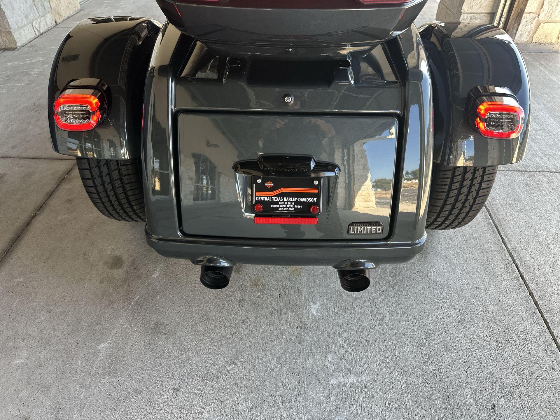 2026 Harley-Davidson® Street Glide 3 Limited FLHLT, photo 16