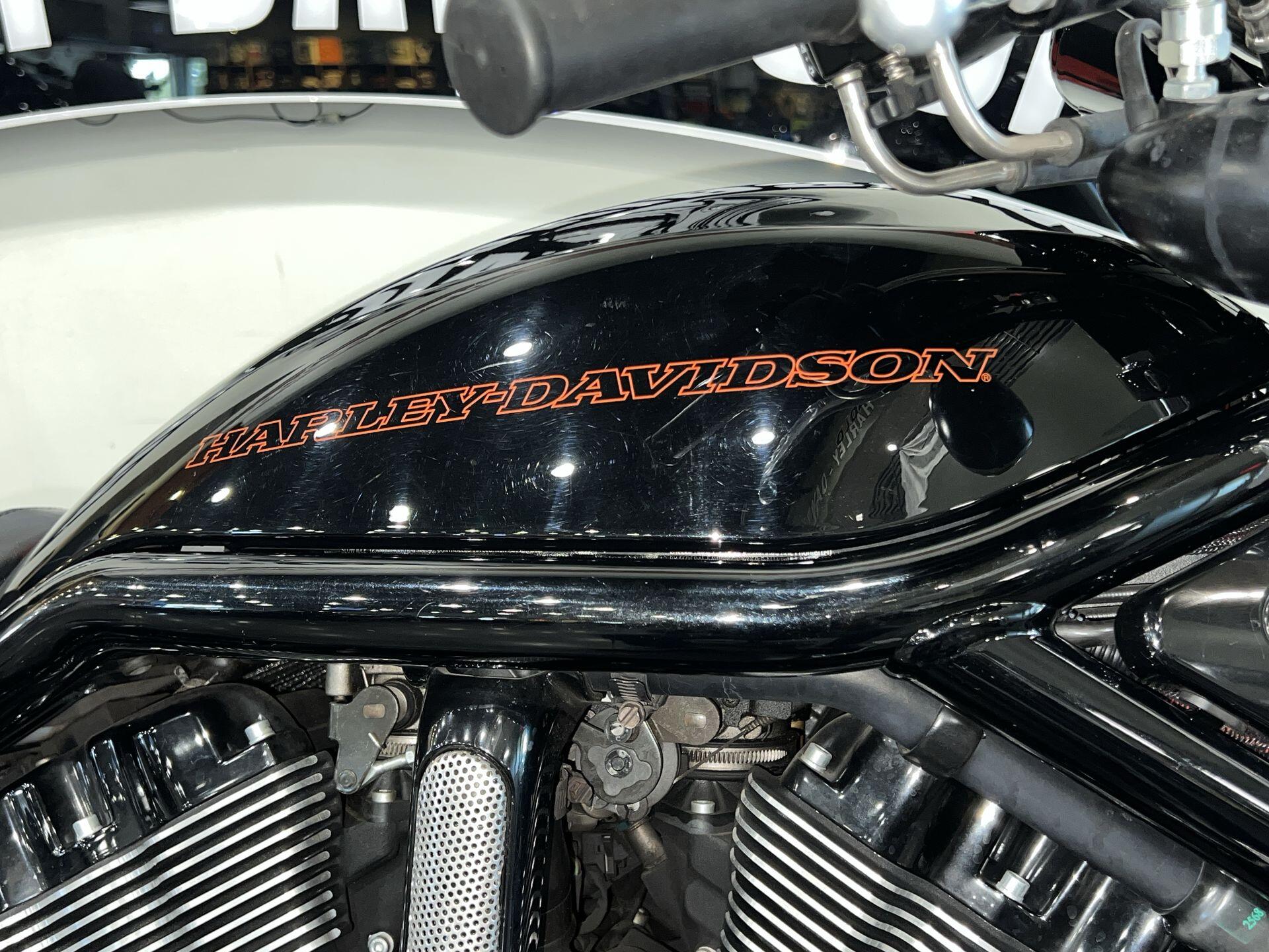 2009 Harley-Davidson® Night Rod® Special VRSCDX, photo 6