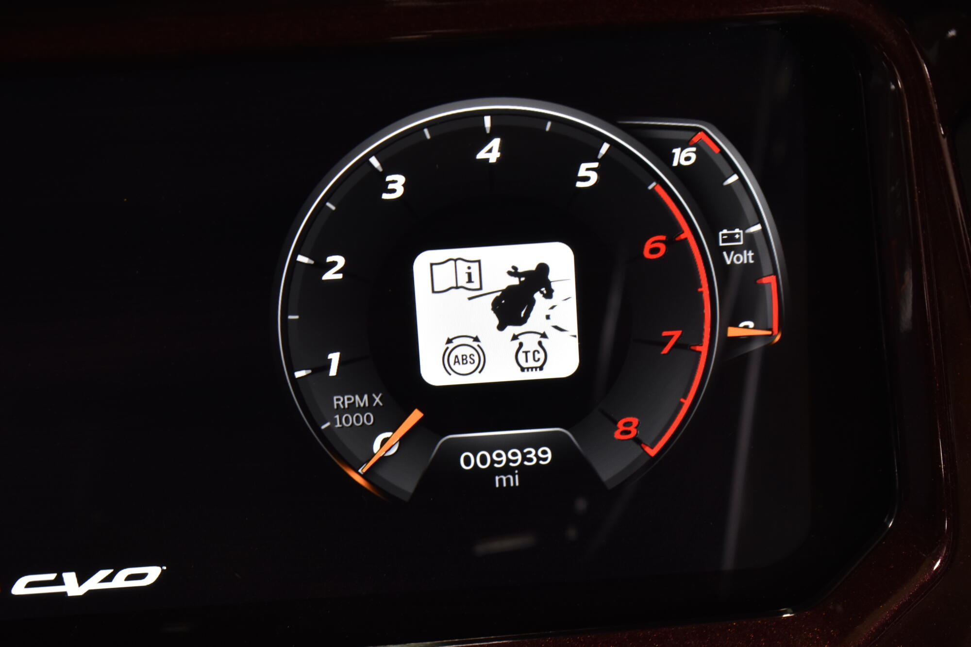 2024 Harley-Davidson® CVO™ Road Glide® FLTRXSE, photo 13