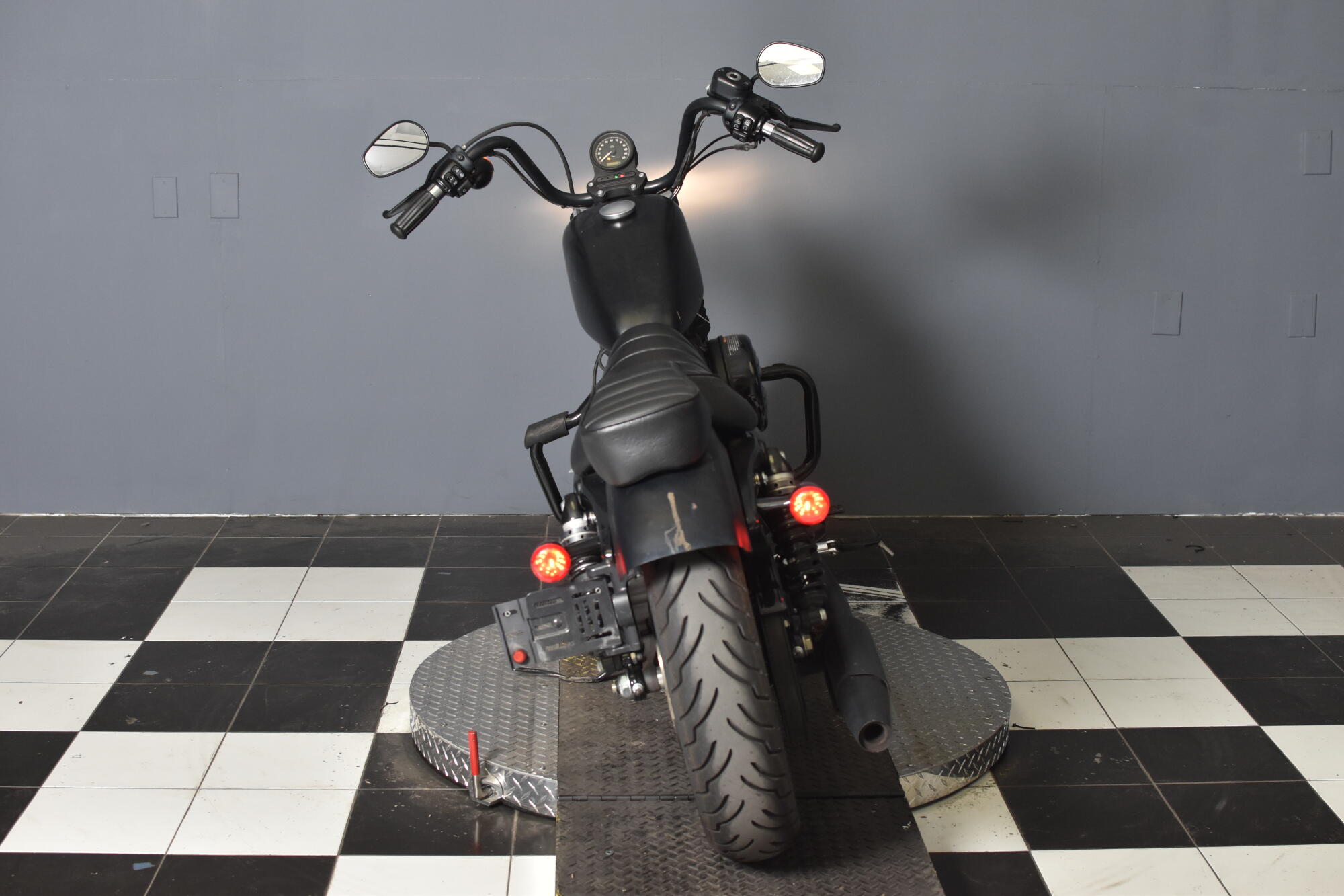 2022 Harley-Davidson® Iron 883™ Black Denim XL883N, photo 7