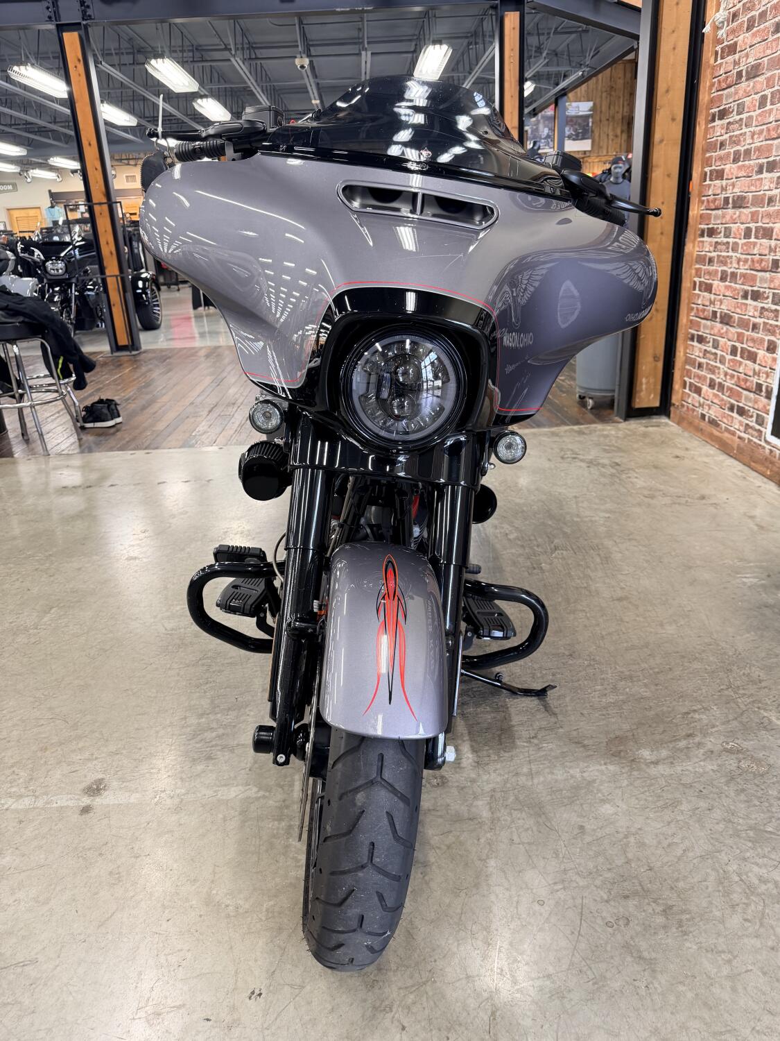 2020 Harley-Davidson® CVO™ Street Glide® FLHXSE, photo 16