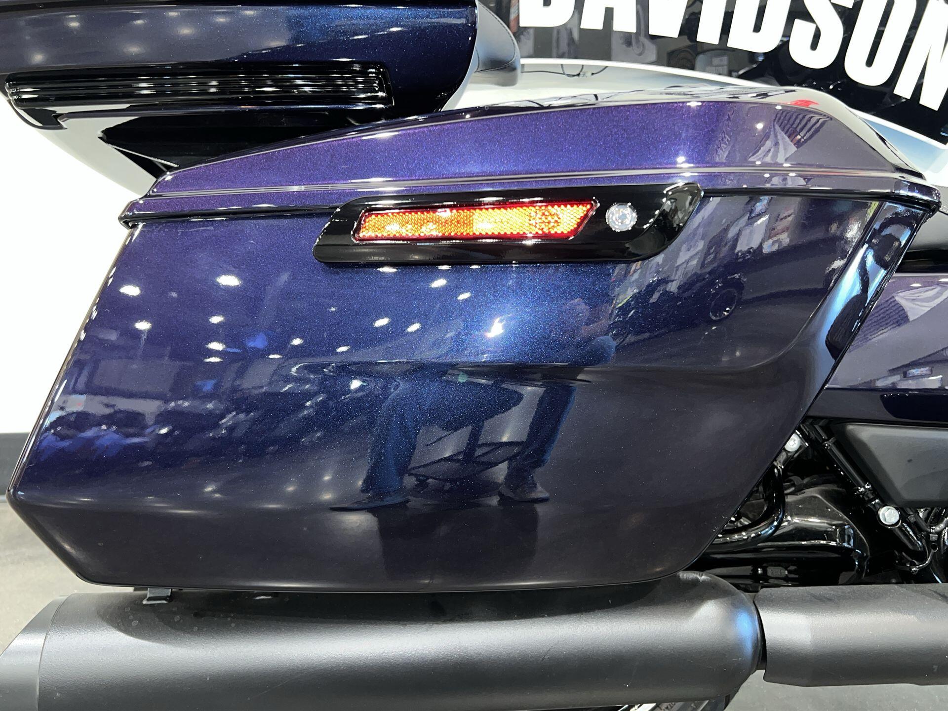 2025 Harley-Davidson® Road Glide™ FLTRX, photo 9